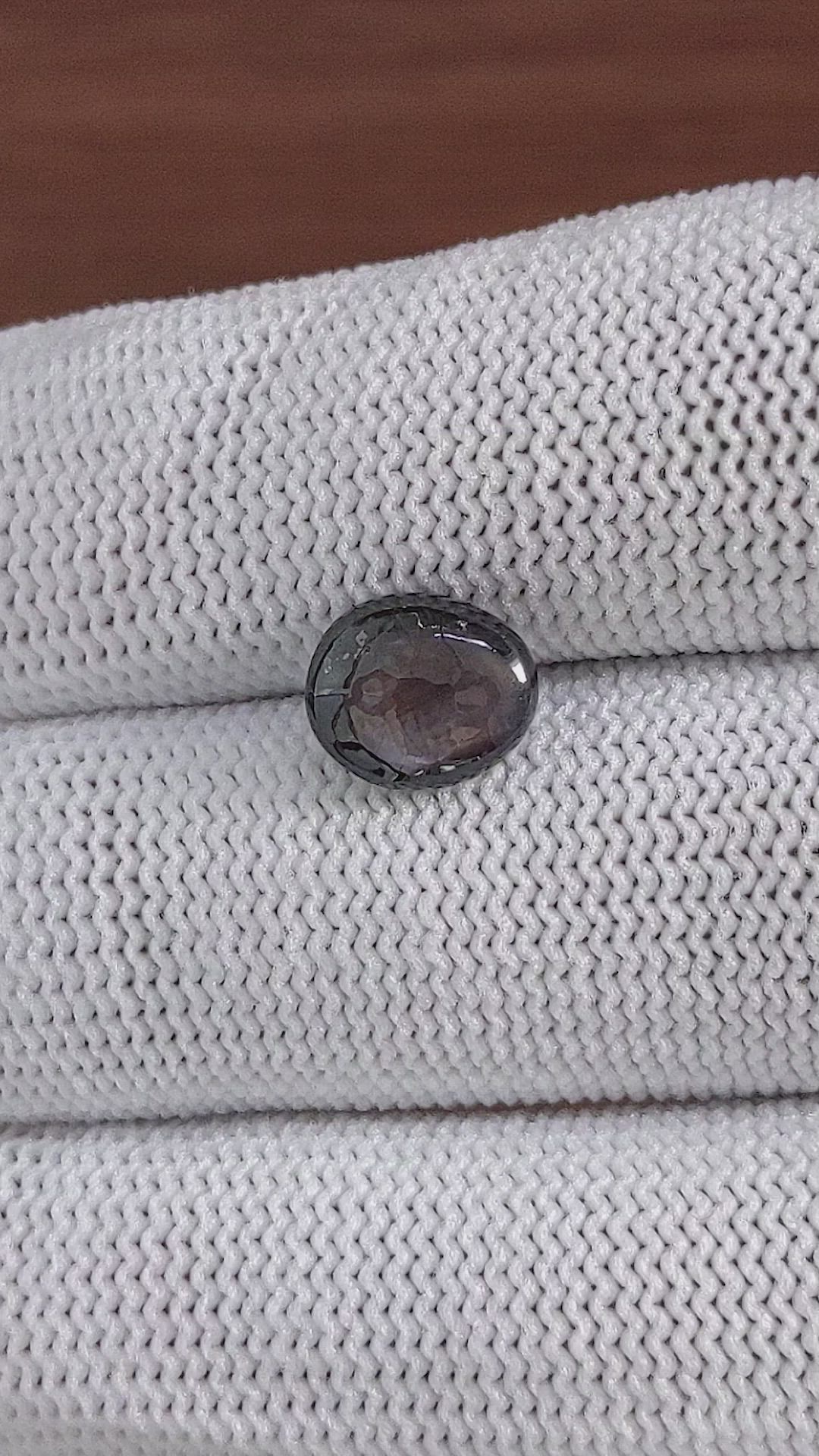 3.24 Ct. Brown Star Sapphire from Ceylon (Sri Lanka) Size Video