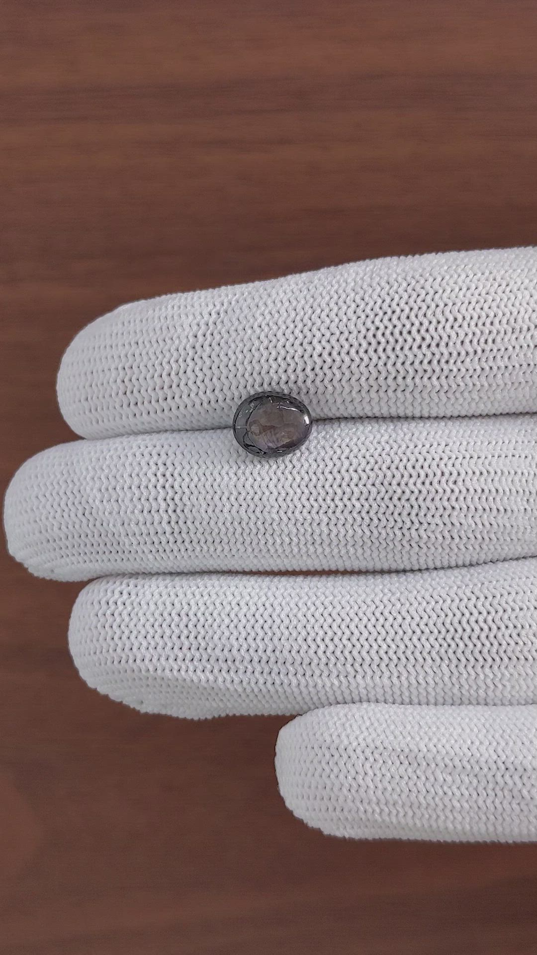 3.24 Ct. Brown Star Sapphire from Ceylon (Sri Lanka) Size Video