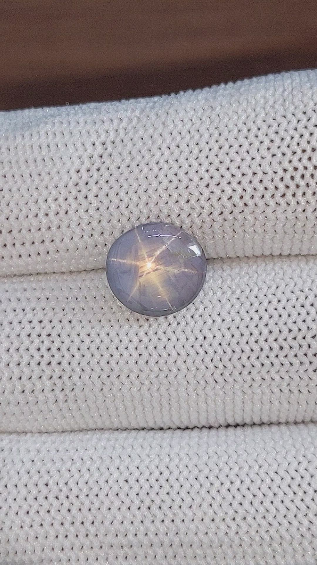 4.60 Ct. Purplish Blue Star Sapphire from Ceylon (Sri Lanka) Size Video