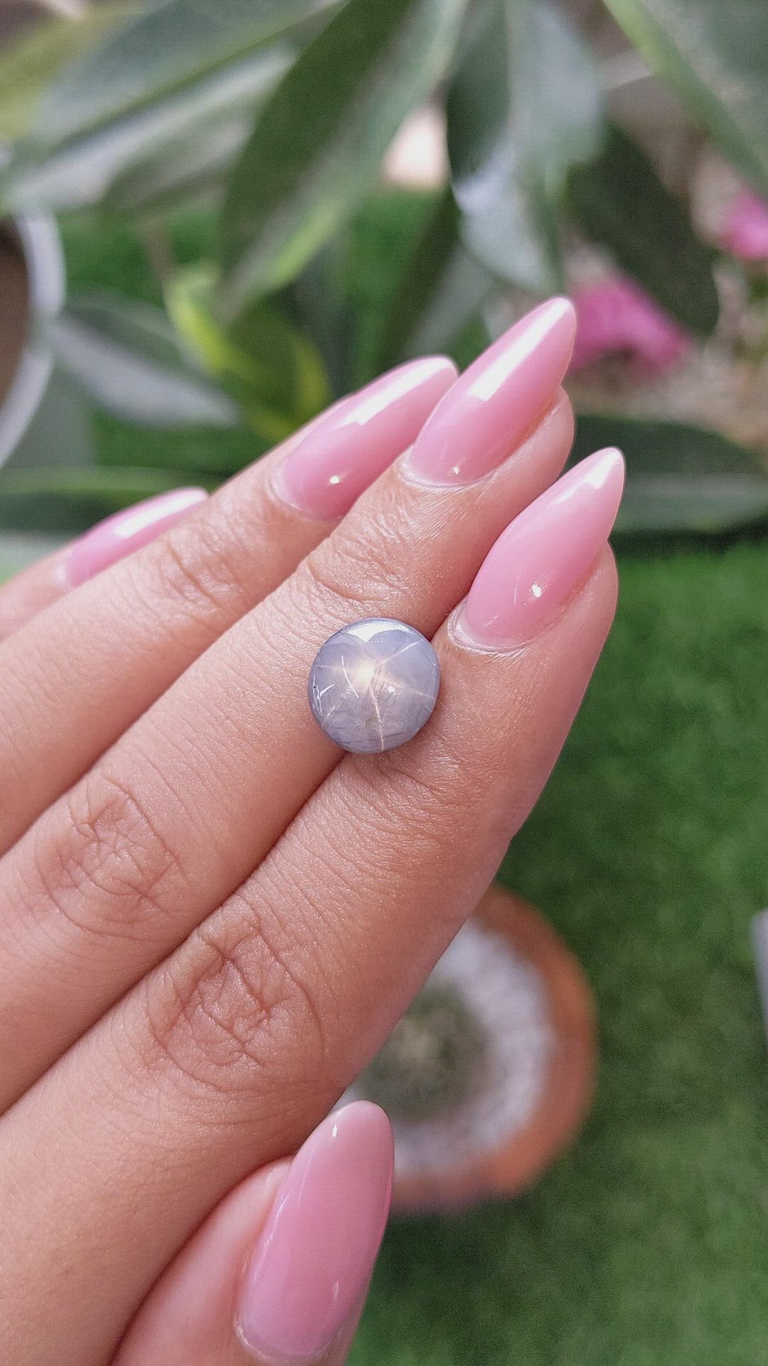 4.60 Ct. Purplish Blue Star Sapphire from Ceylon (Sri Lanka) Size Video