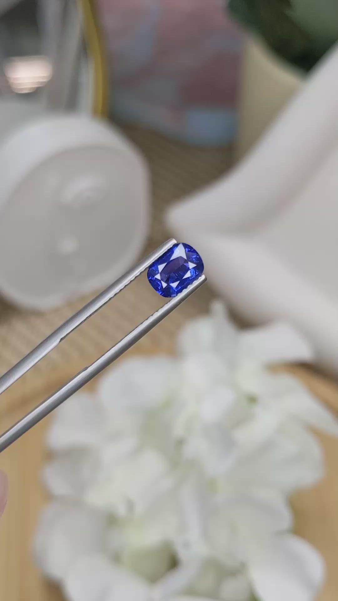 1.49 Ct. Blue Sapphire from Ceylon (Sri Lanka) Size Video