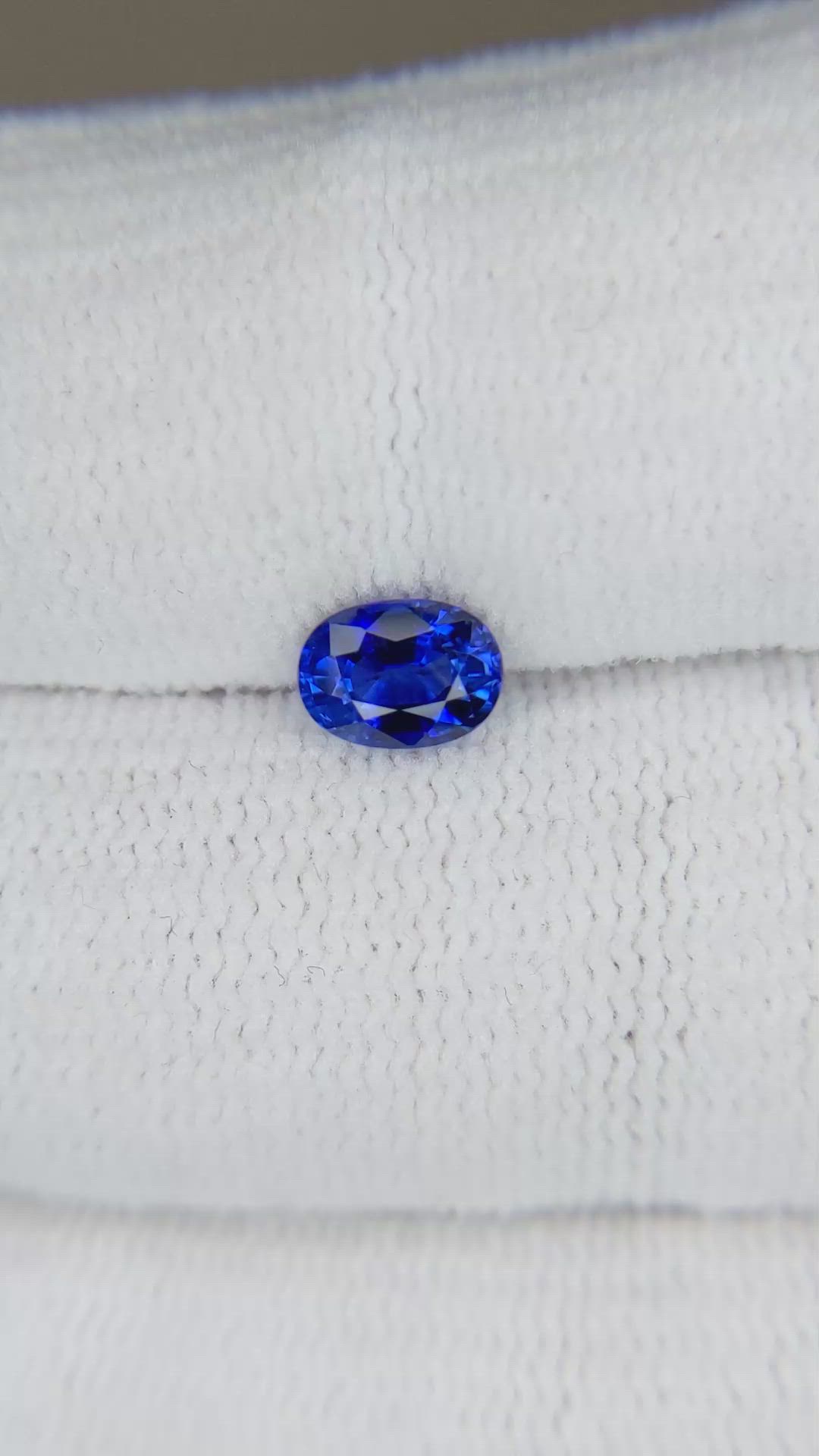 0.81 Ct. Purplish Blue Sapphire from Madagascar Size Video