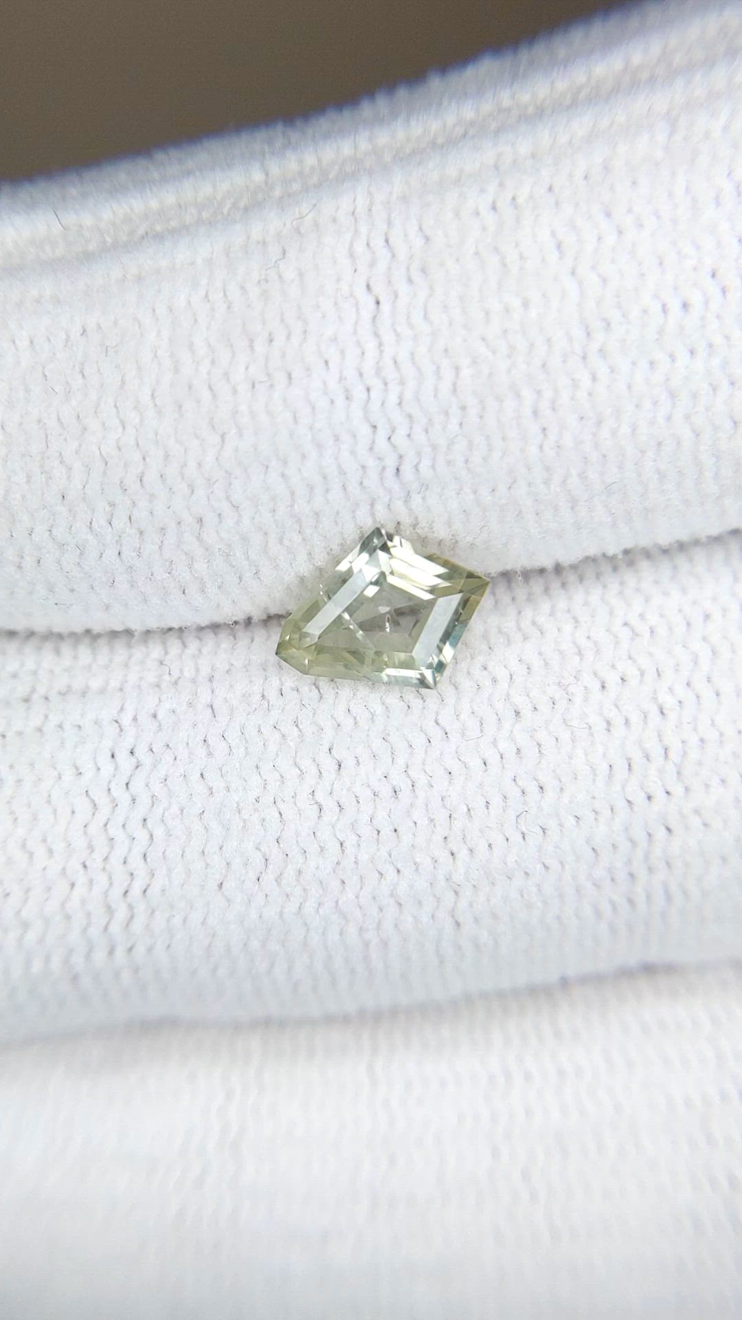 1.05 Ct. Greenish Yellow Sapphire from Montana Size Video
