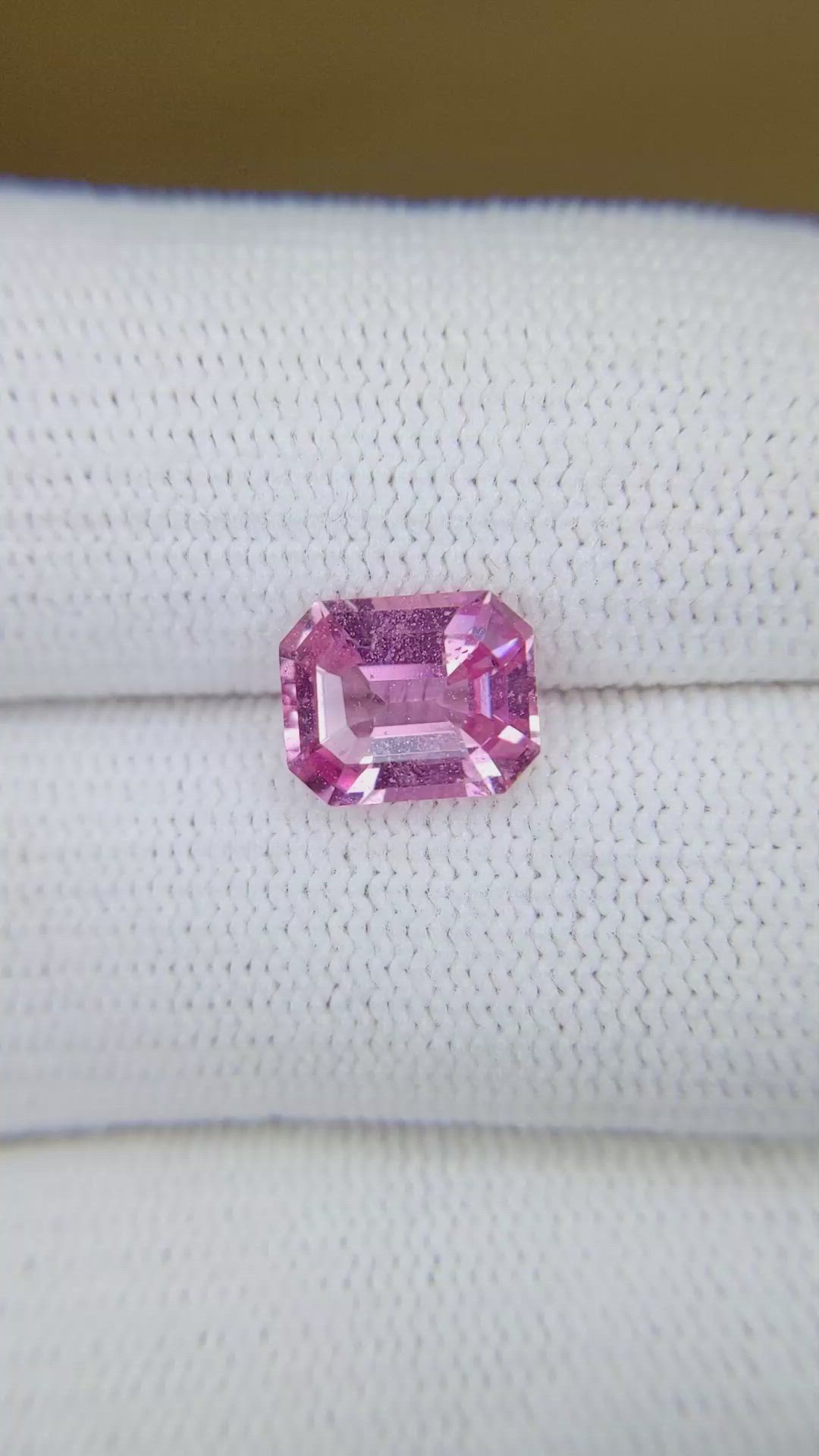 2.71 Ct. Pink Sapphire from Ceylon (Sri Lanka) Size Video