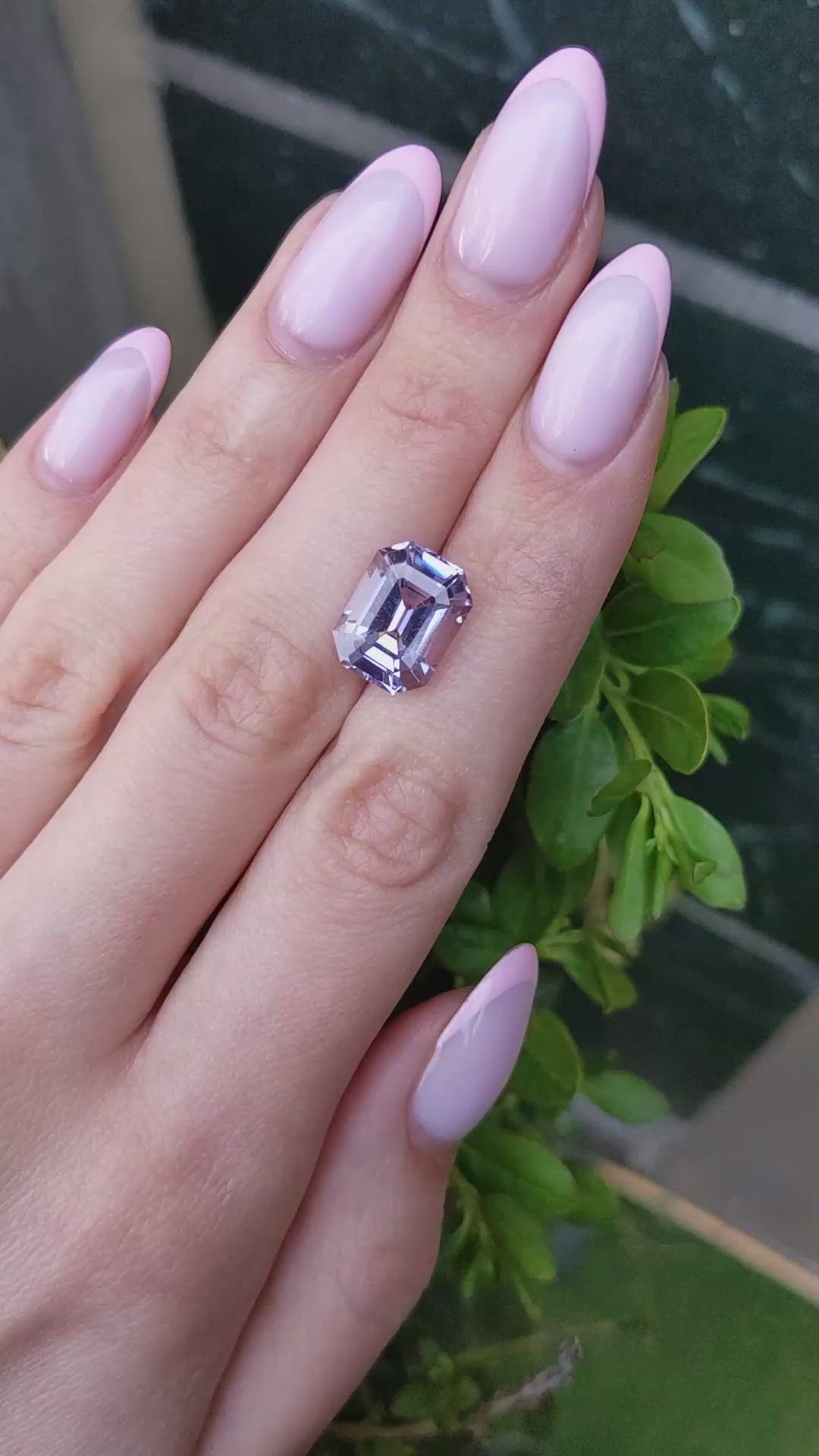 9.11 Ct. Purple Sapphire from Ceylon (Sri Lanka) Size Video