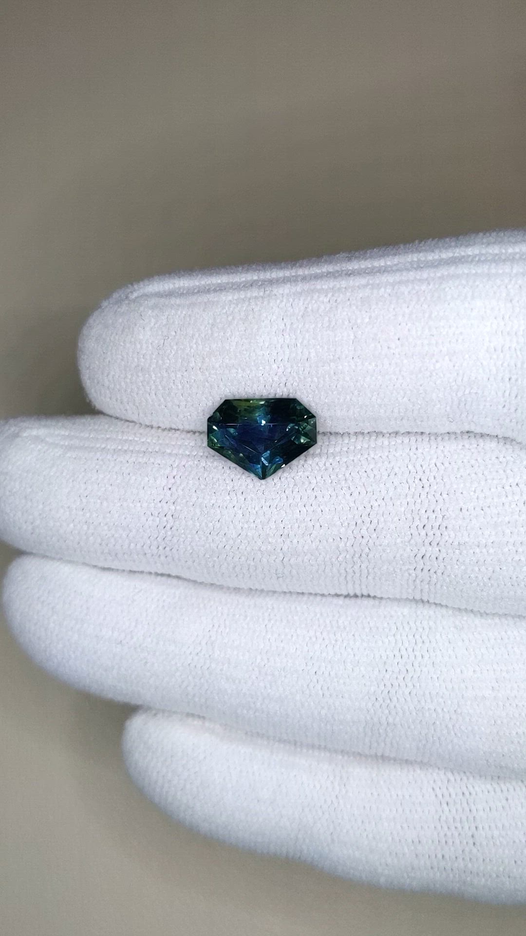 3.59 Ct. Bluish Green Sapphire from Montana Size Video