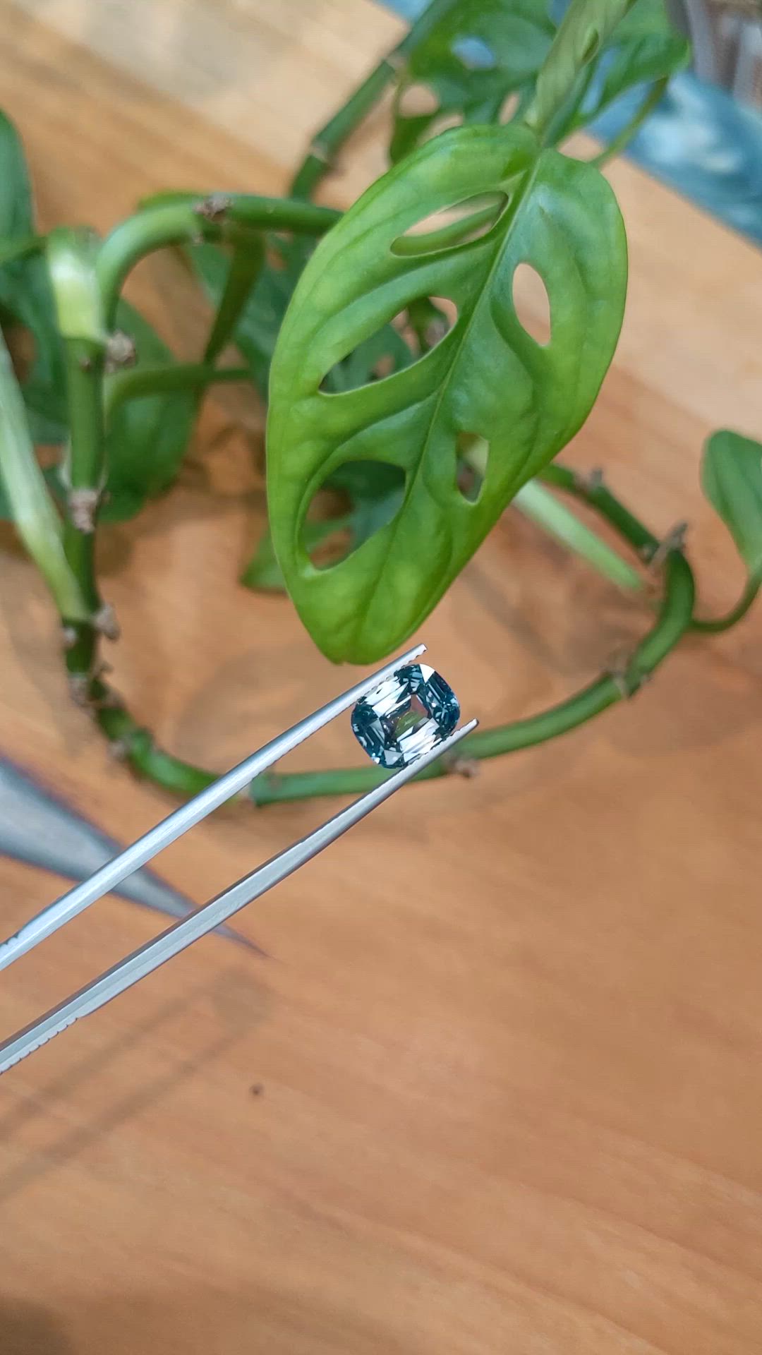 4.39 Ct. Greenish Blue Sapphire from Ceylon (Sri Lanka) Size Video