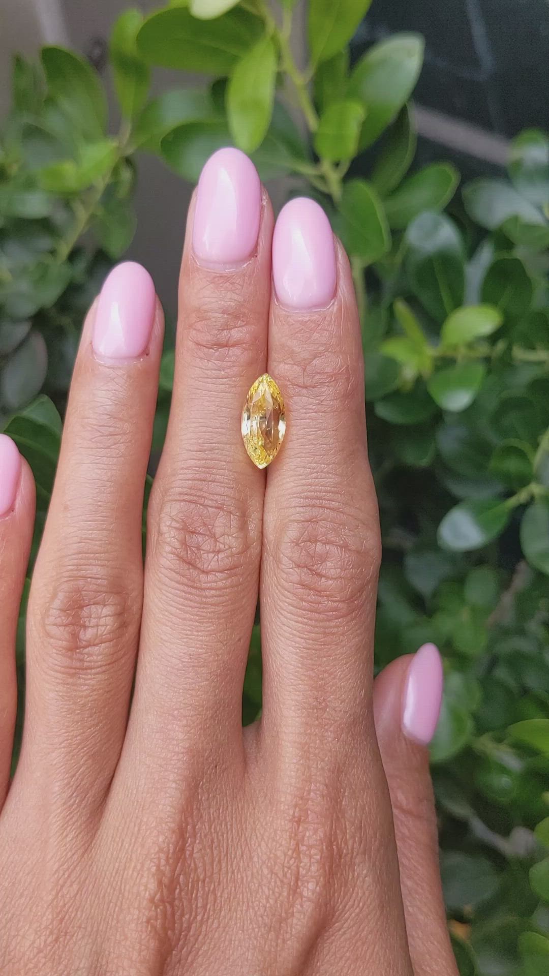3.96 Ct. Yellow Sapphire from Ceylon (Sri Lanka) Size Video