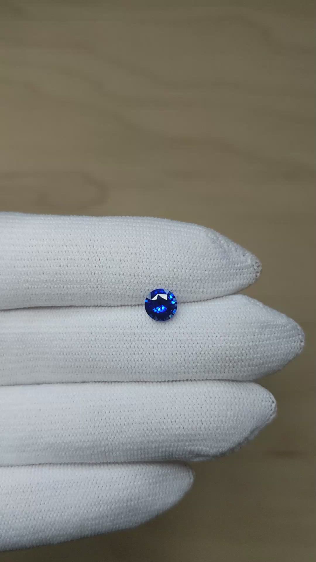 1.09 Ct. Blue Sapphire from Ceylon (Sri Lanka) Size Video