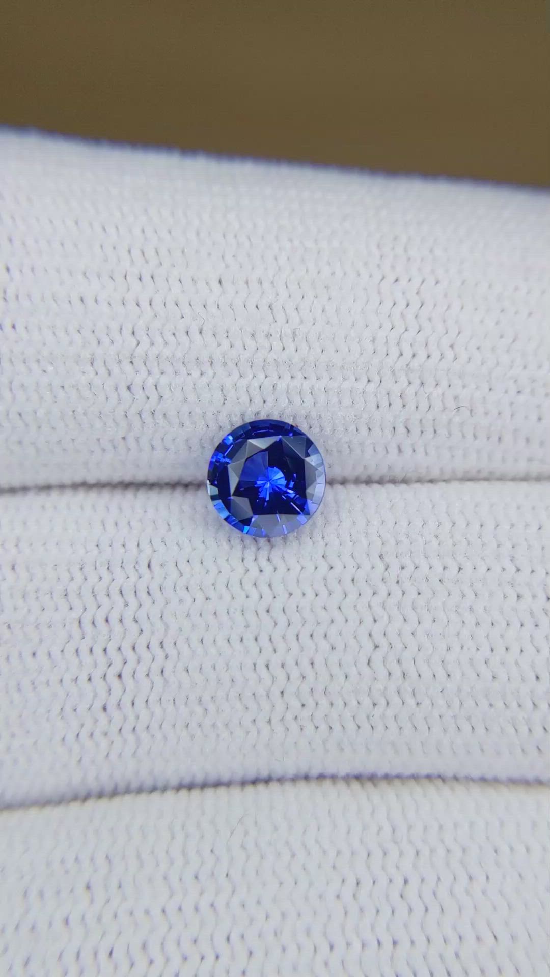 1.09 Ct. Blue Sapphire from Ceylon (Sri Lanka) Size Video