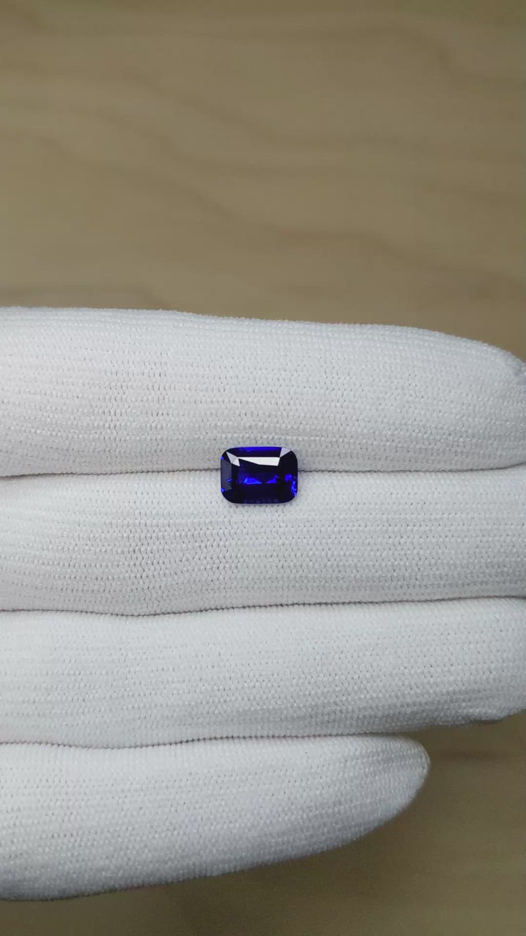 2.62 Ct. Blue Sapphire from Ceylon (Sri Lanka) Size Video