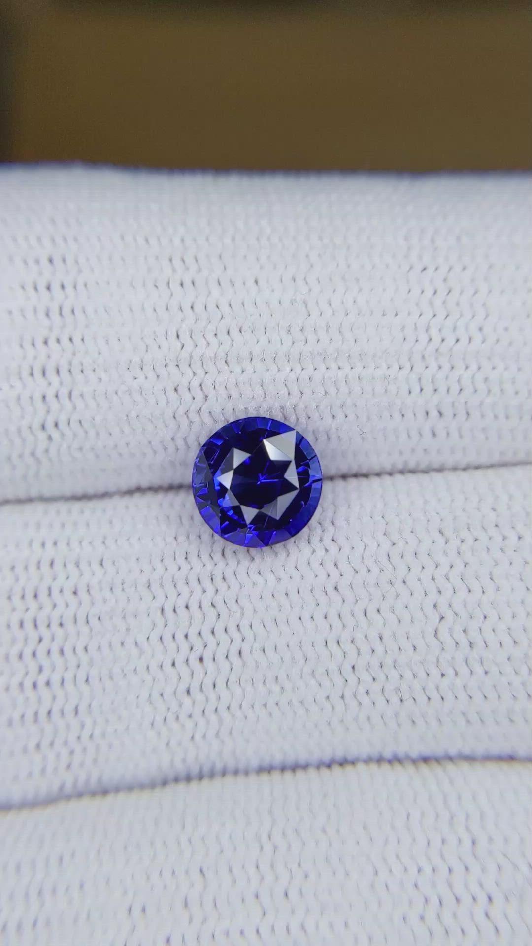 2.15 Ct. Blue Sapphire from Ceylon (Sri Lanka) Size Video