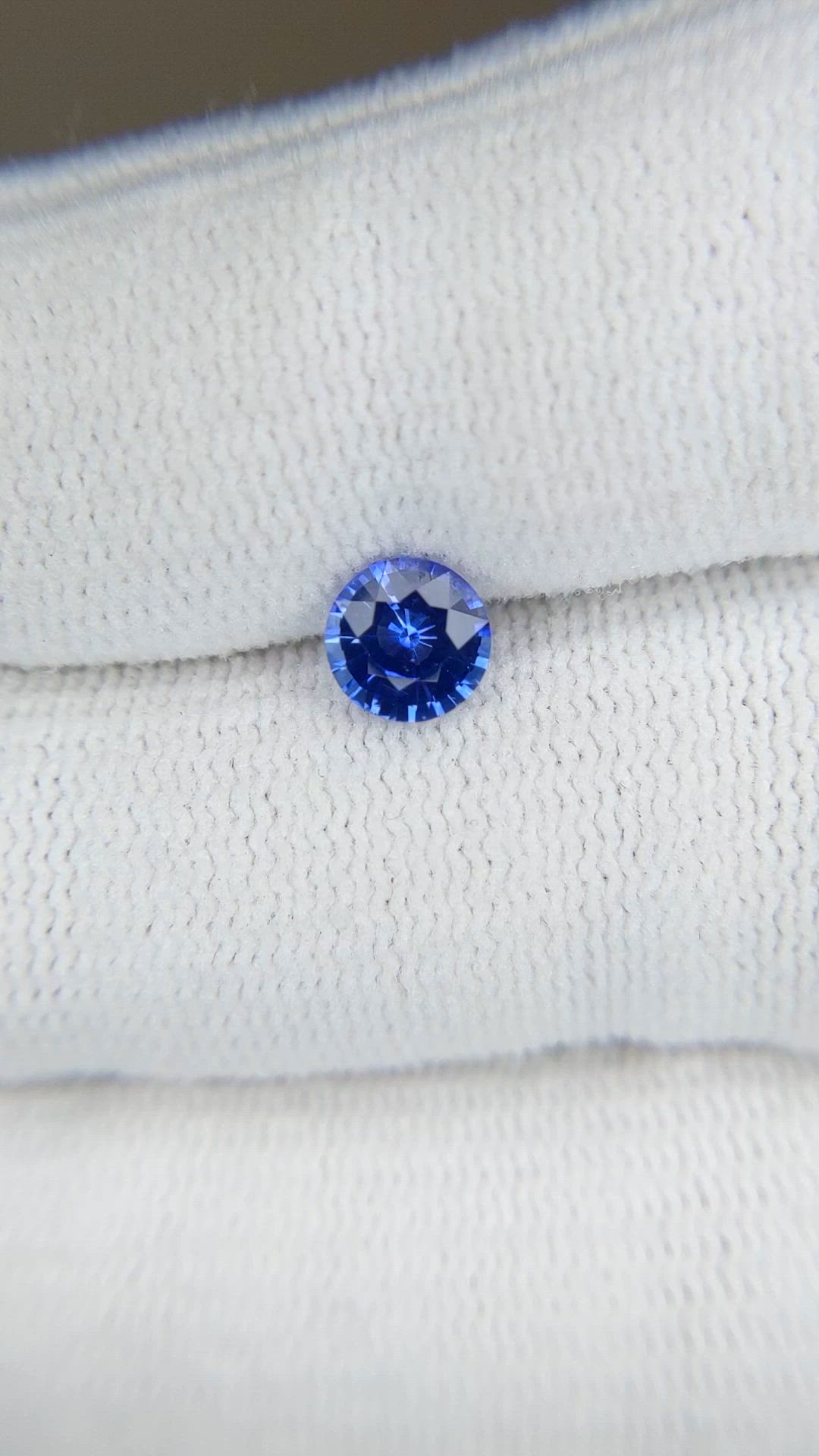 0.83 Ct. Blue Sapphire from Ceylon (Sri Lanka) Size Video