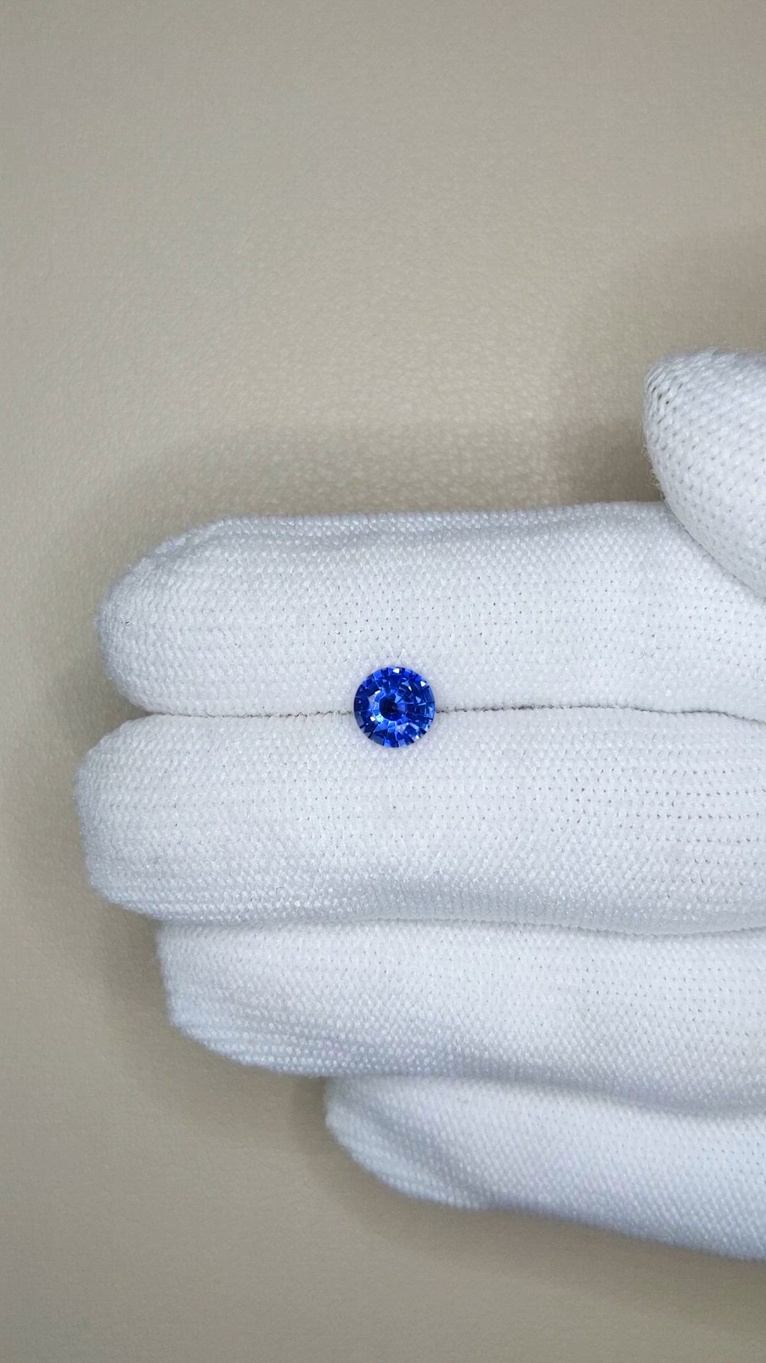 0.96 Ct. Blue Sapphire from Ceylon (Sri Lanka) Size Video