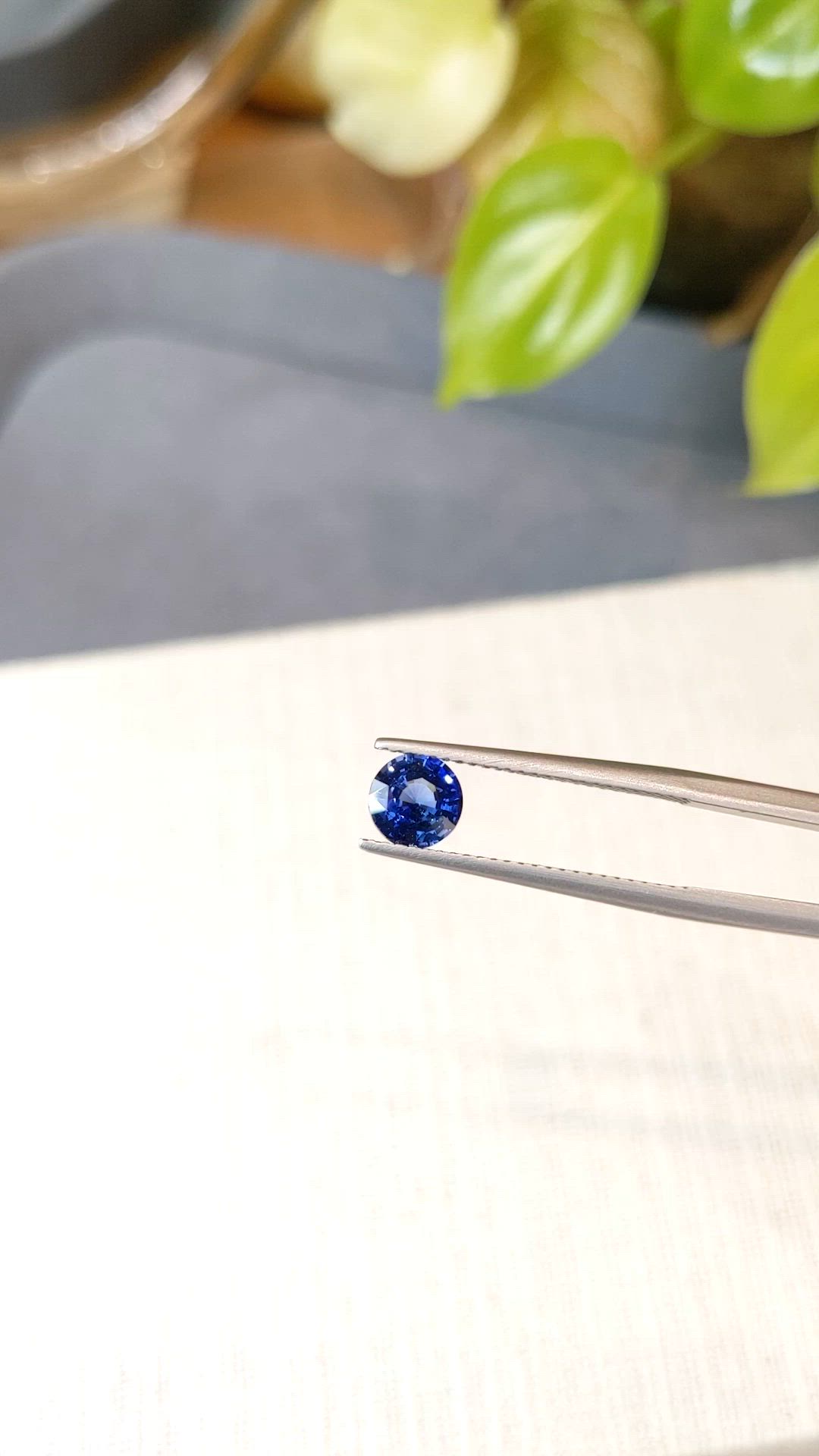1.01 Ct. Blue Sapphire from Ceylon (Sri Lanka) Size Video