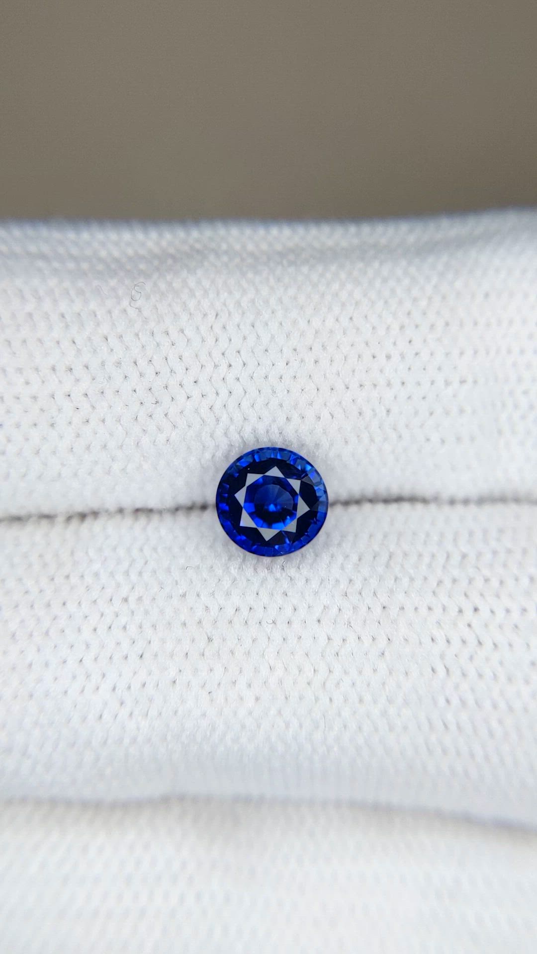 1.28 Ct. Blue Sapphire from Ceylon (Sri Lanka) Size Video