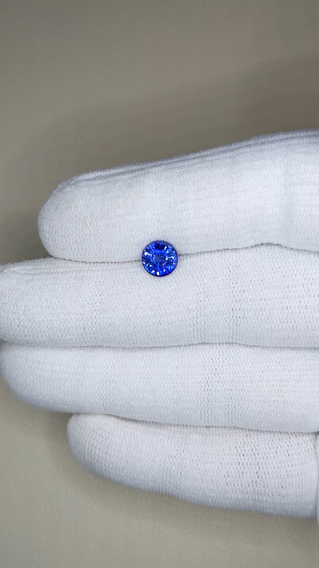 1.33 Ct. Blue Sapphire from Ceylon (Sri Lanka) Size Video