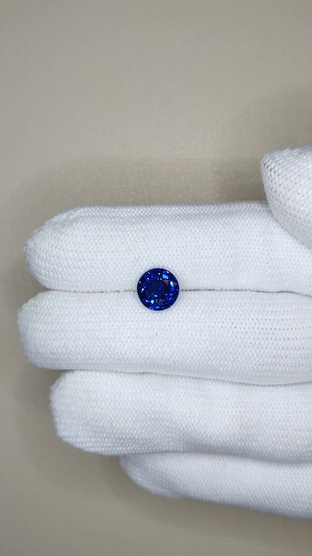 2.34 Ct. Blue Sapphire from Ceylon (Sri Lanka) Size Video