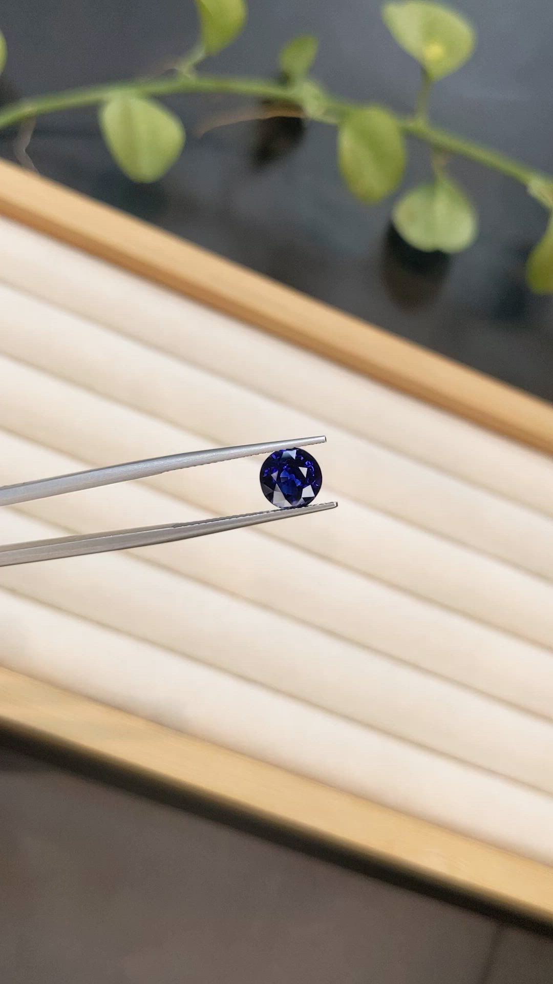 2.34 Ct. Blue Sapphire from Ceylon (Sri Lanka) Size Video