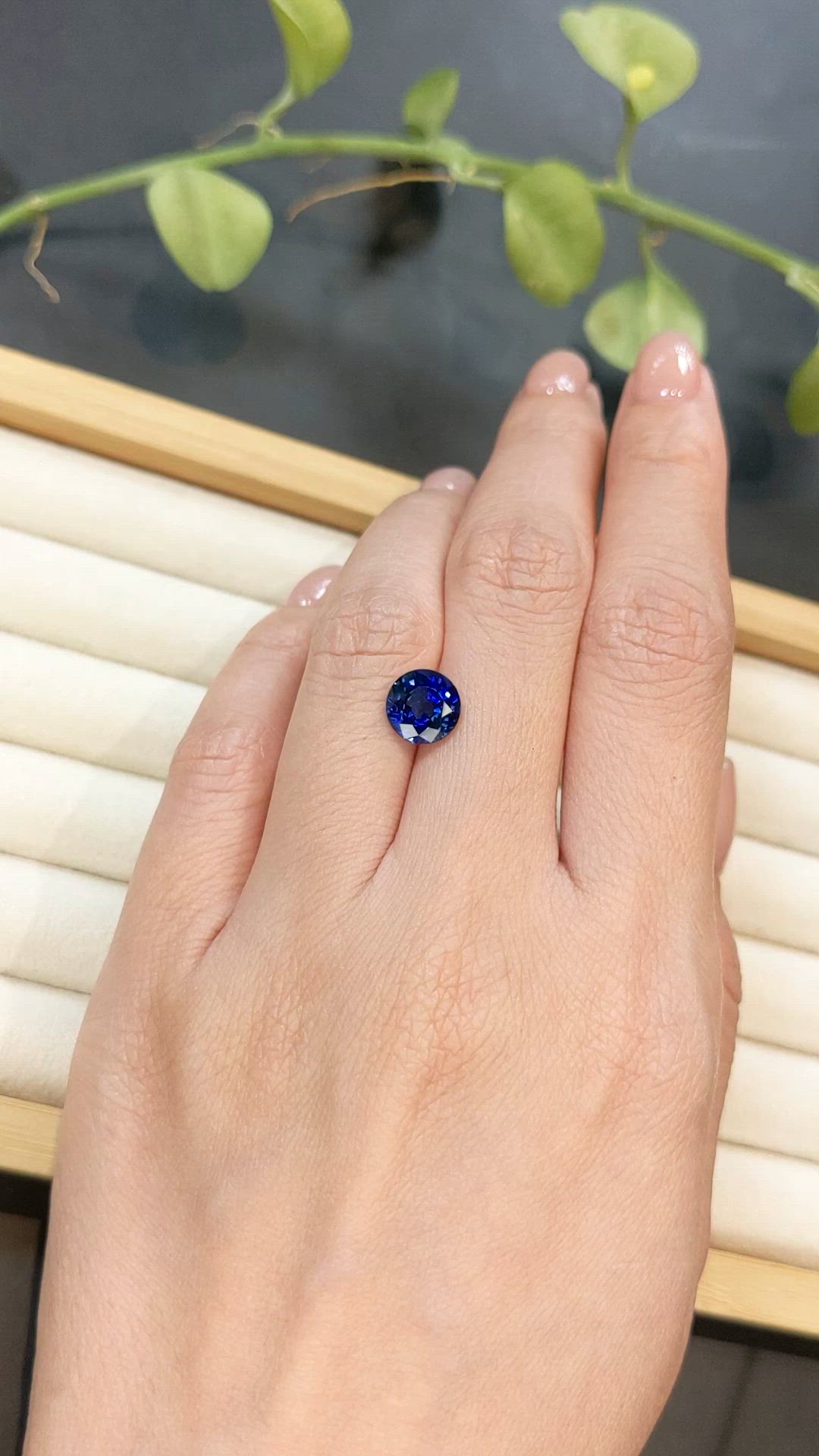 2.58 Ct. Blue Sapphire from Ceylon (Sri Lanka) Size Video