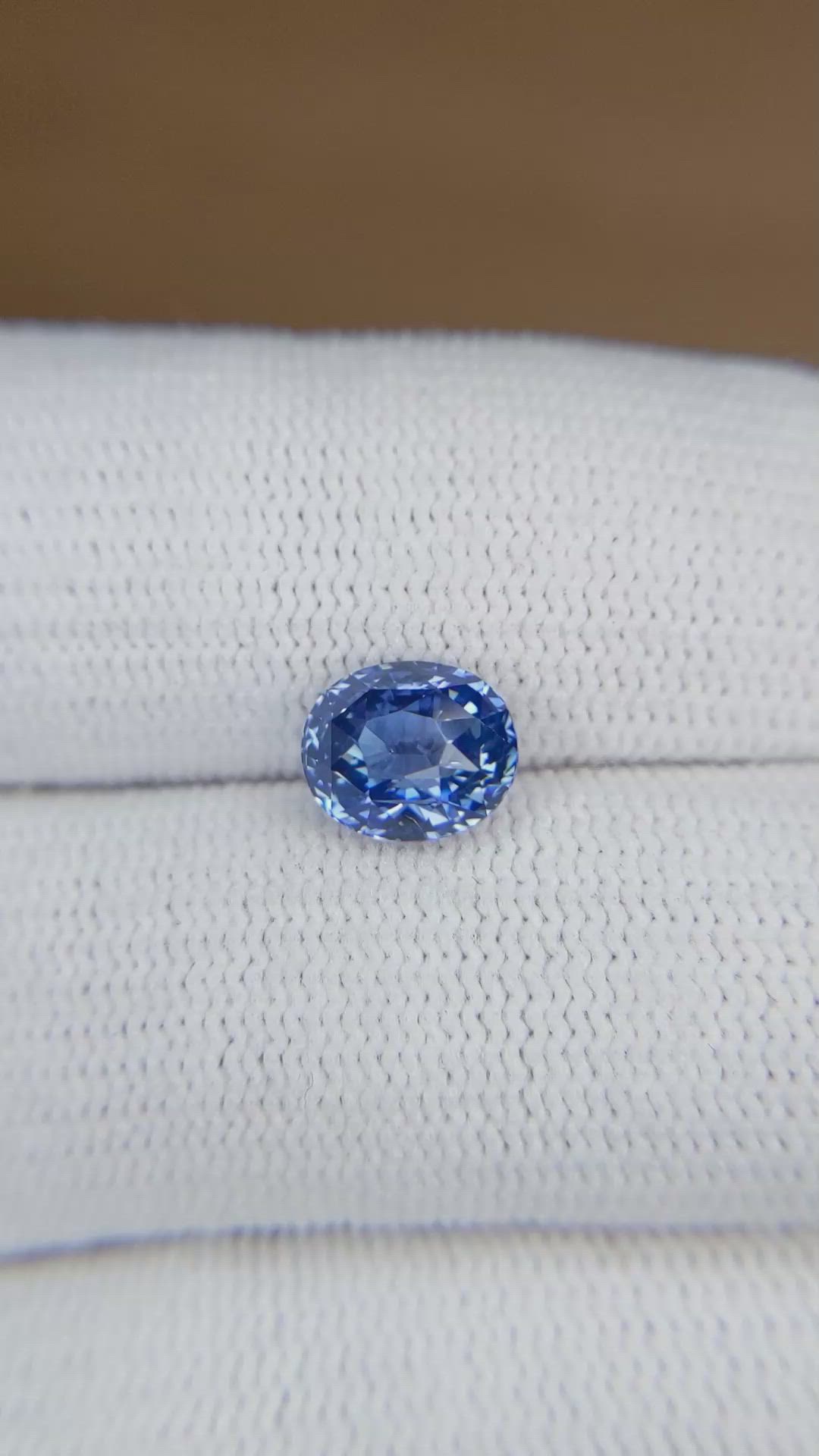 2.17 Ct. Blue Sapphire from Ceylon (Sri Lanka) Size Video