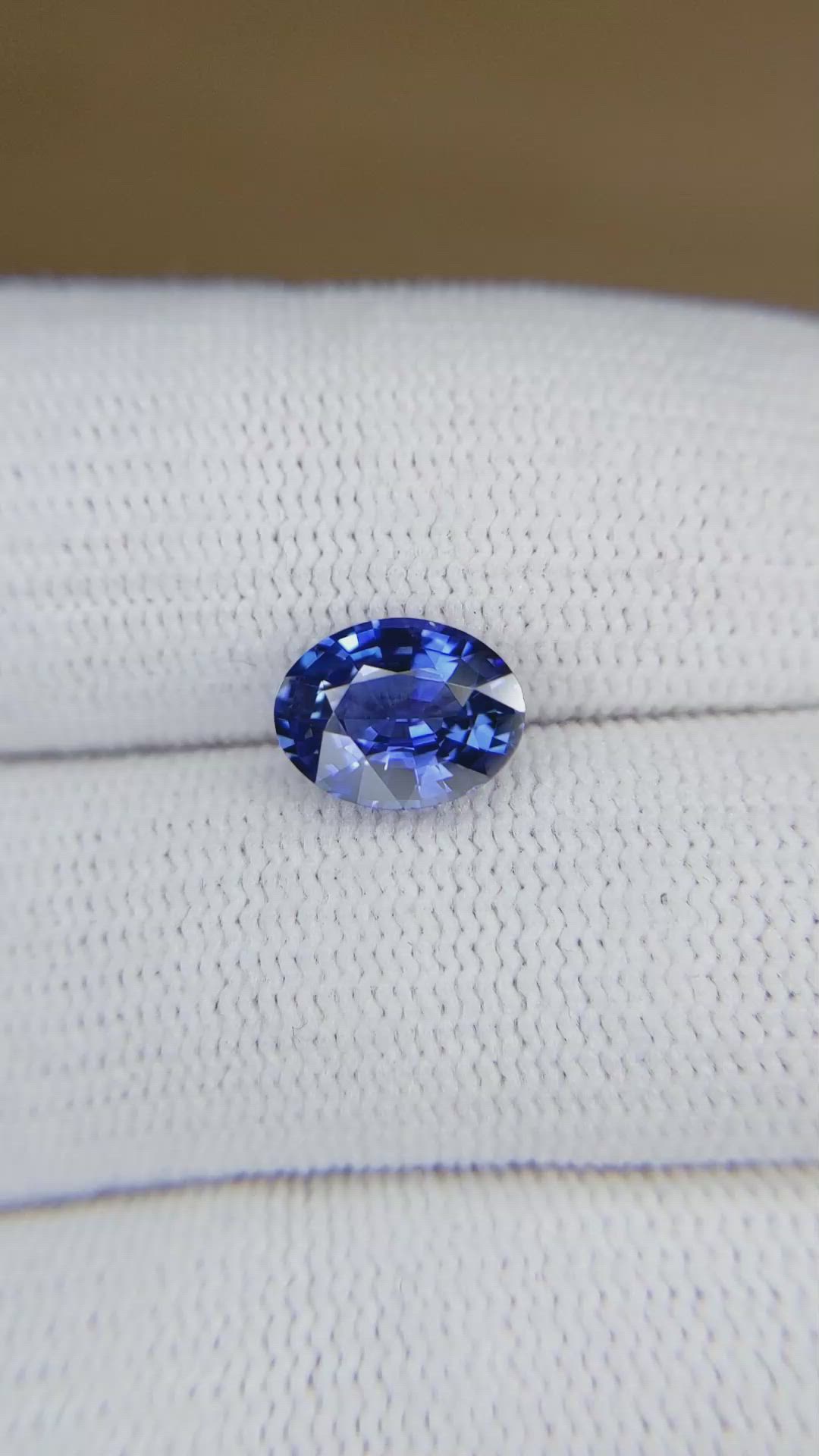 2.07 Ct. Blue Sapphire from Ceylon (Sri Lanka) Size Video