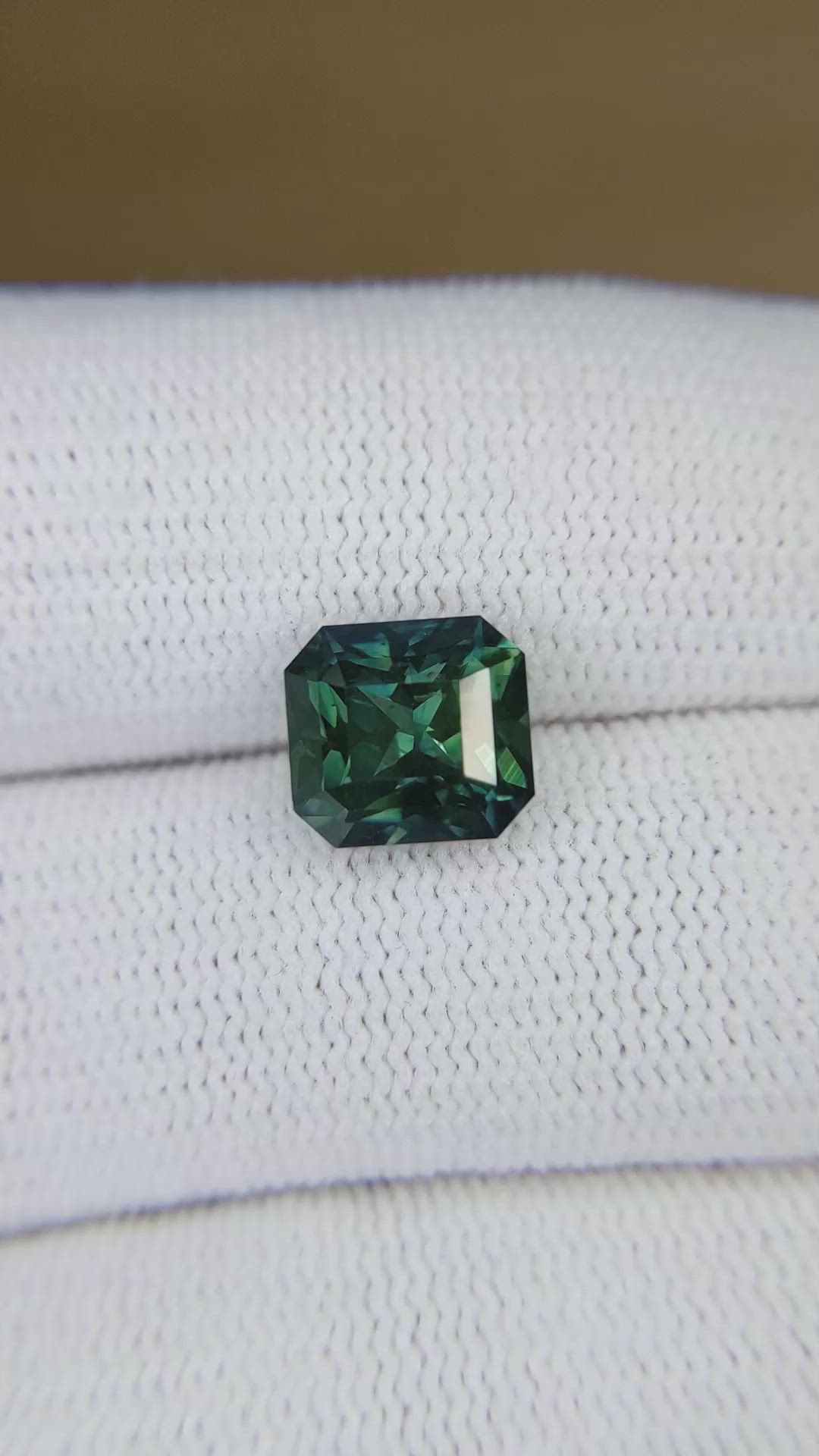 3.40 Ct. Bluish Green Sapphire from Ceylon (Sri Lanka) Size Video