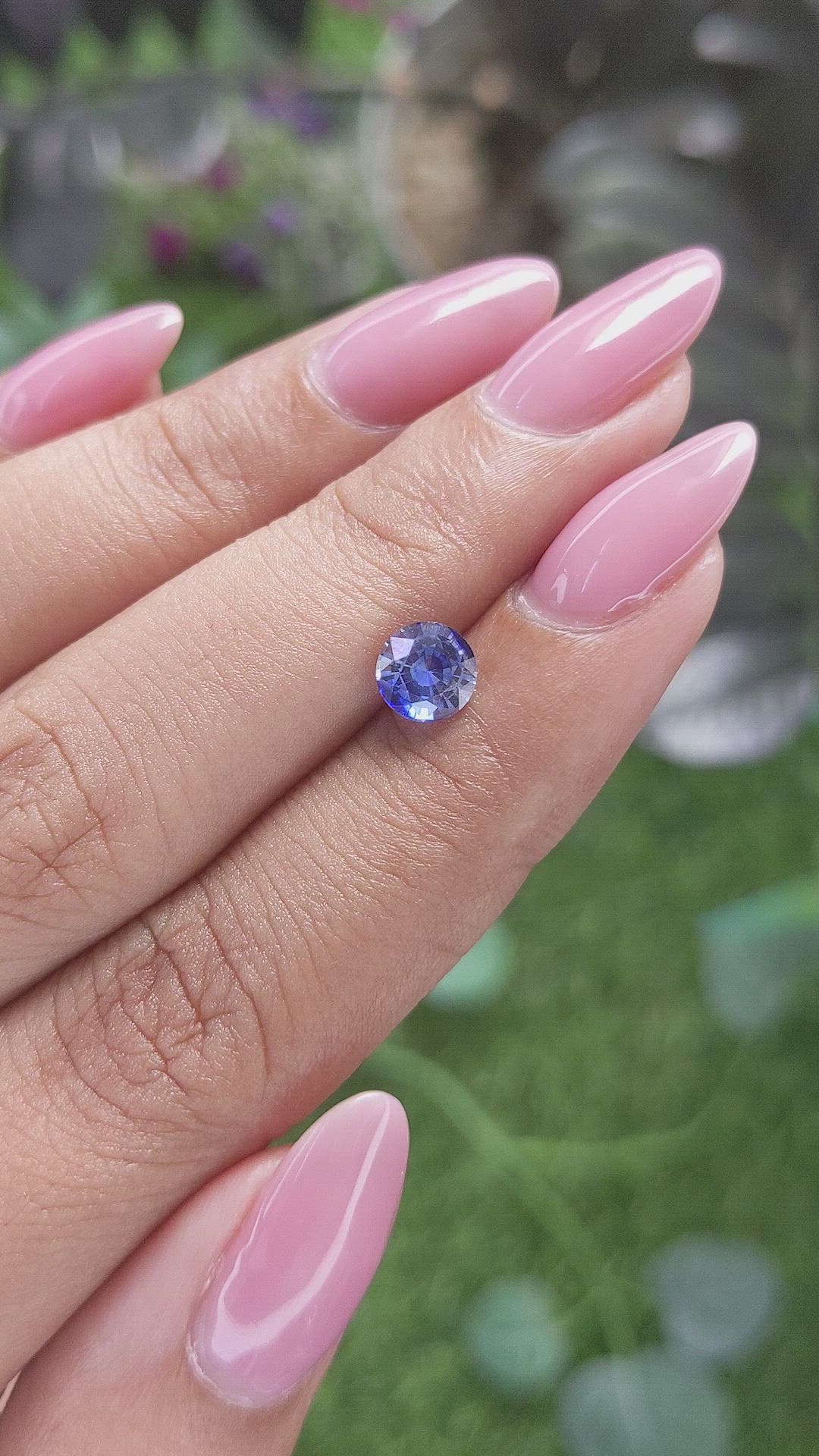 1.00 Ct. Blue Sapphire from Ceylon (Sri Lanka) Size Video