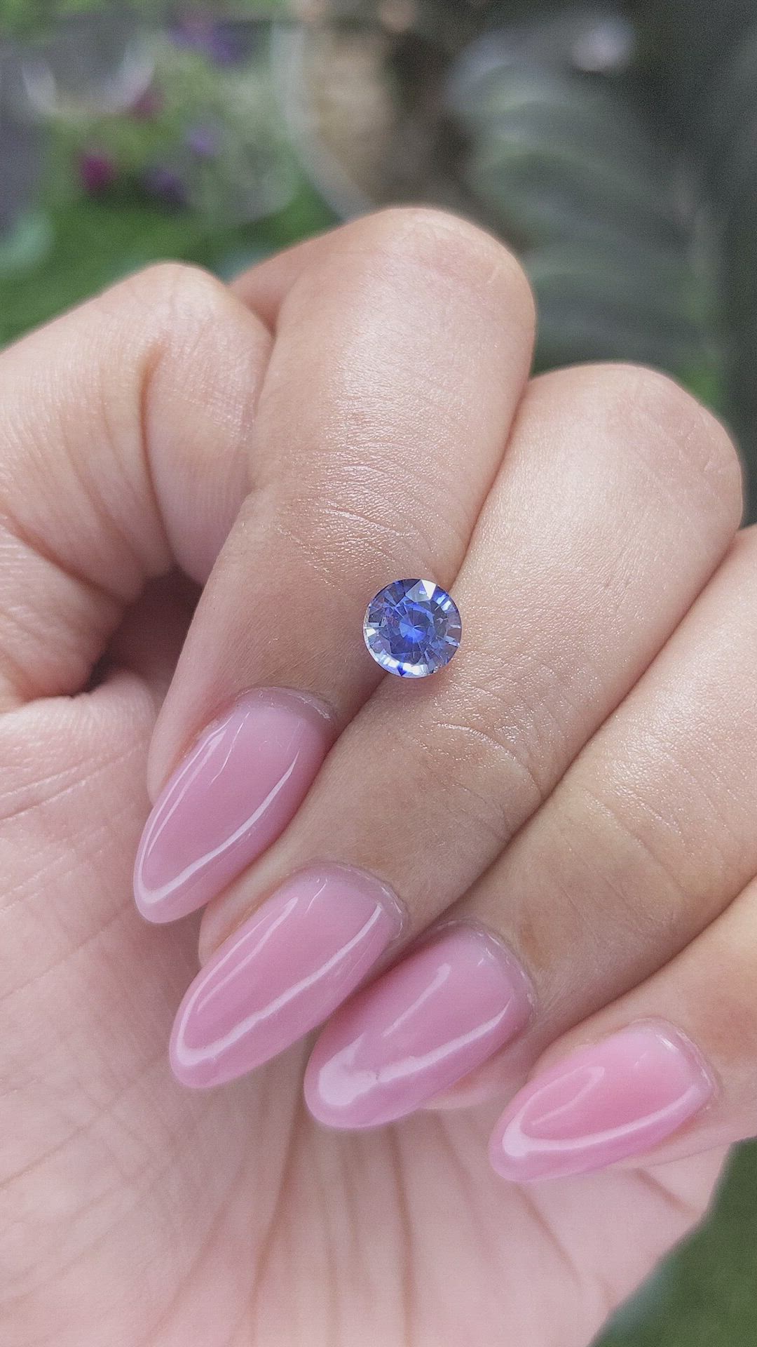1.00 Ct. Blue Sapphire from Ceylon (Sri Lanka) Size Video