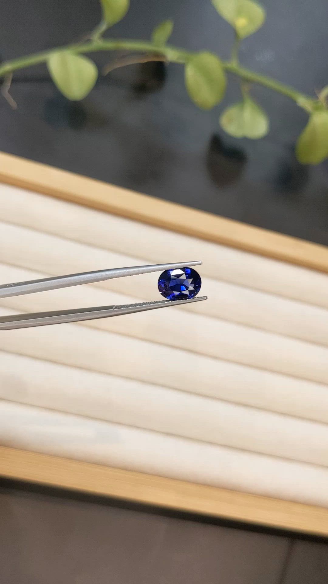 2.53 Ct. Blue Sapphire from Ceylon (Sri Lanka) Size Video