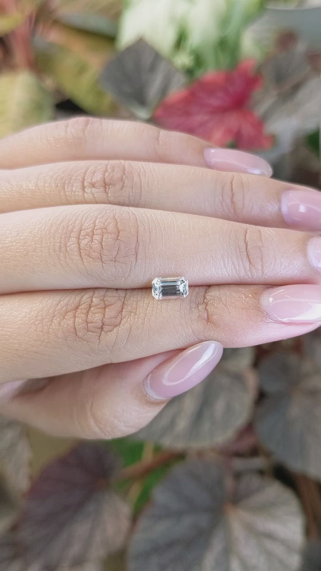 1.04 Ct. White Sapphire from Ceylon (Sri Lanka) Size Video