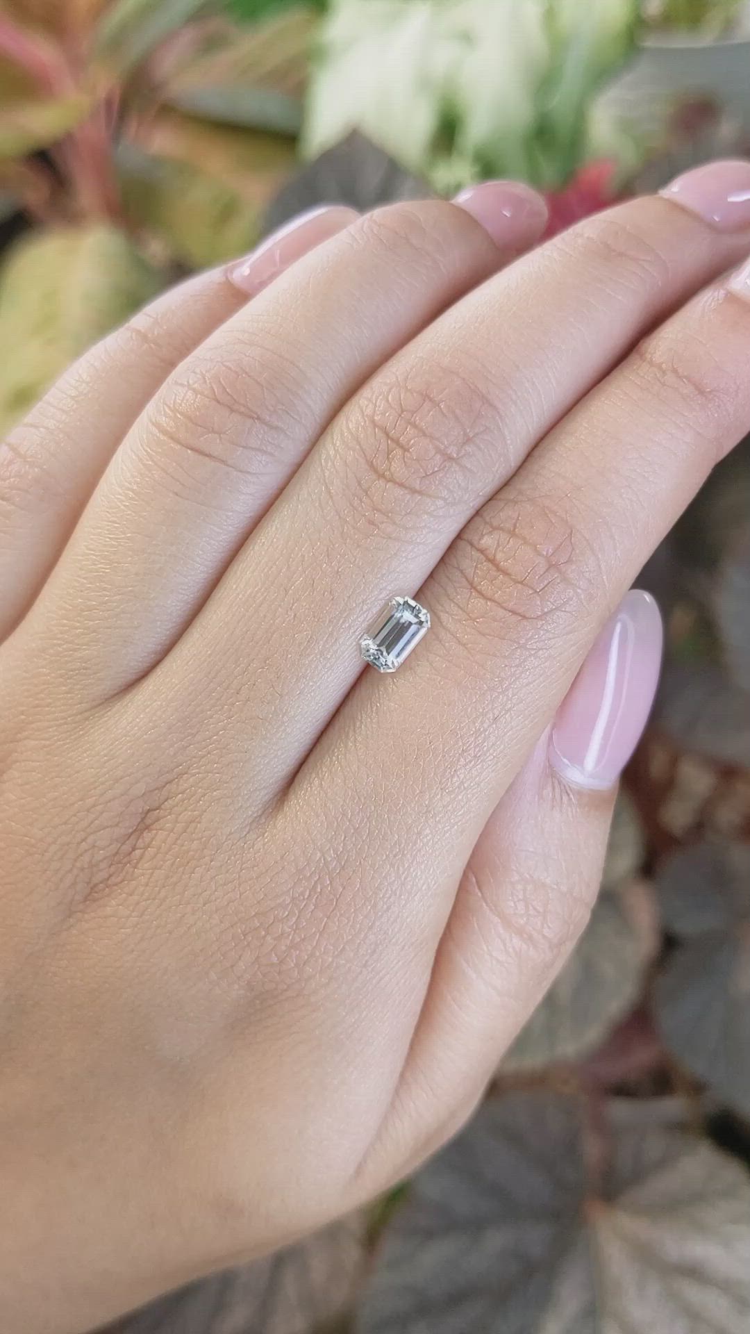 1.04 Ct. White Sapphire from Ceylon (Sri Lanka) Size Video