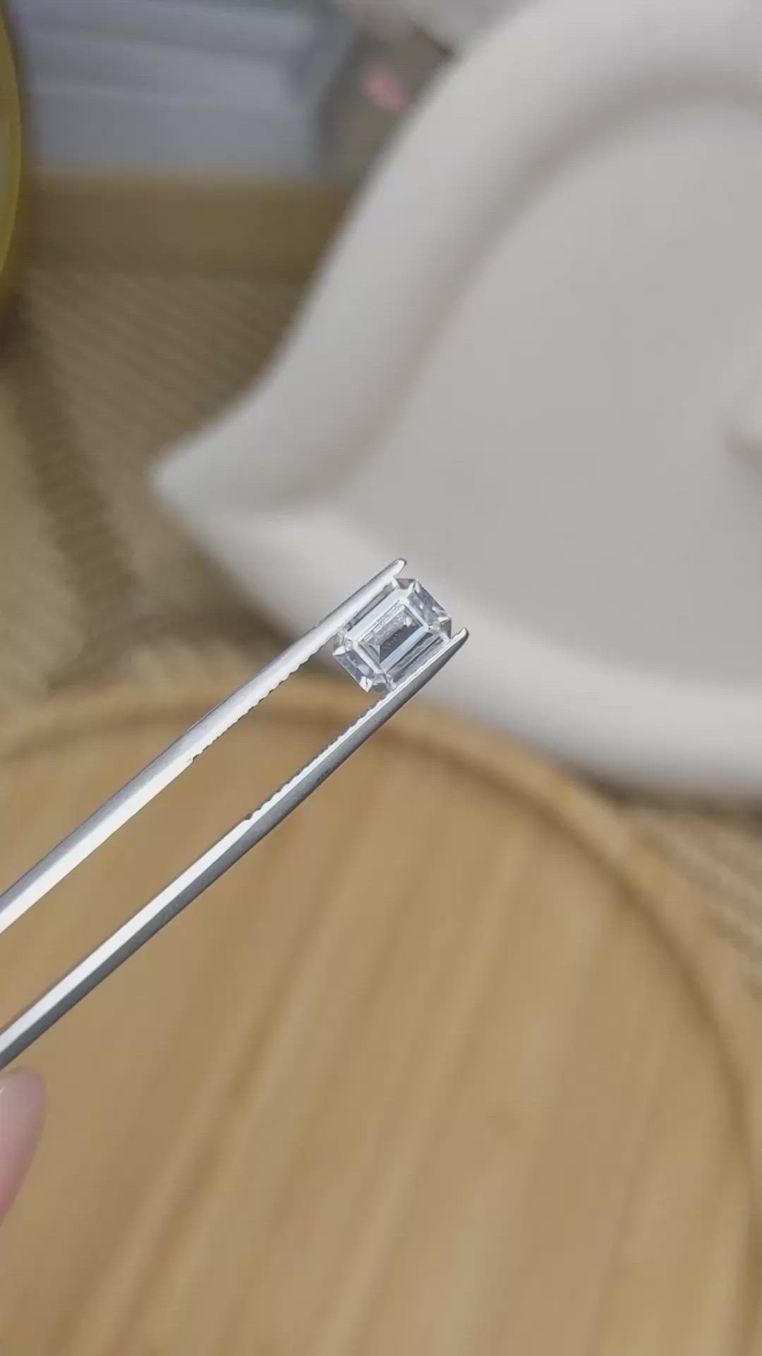 1.20 Ct. White Sapphire from Ceylon (Sri Lanka) Size Video