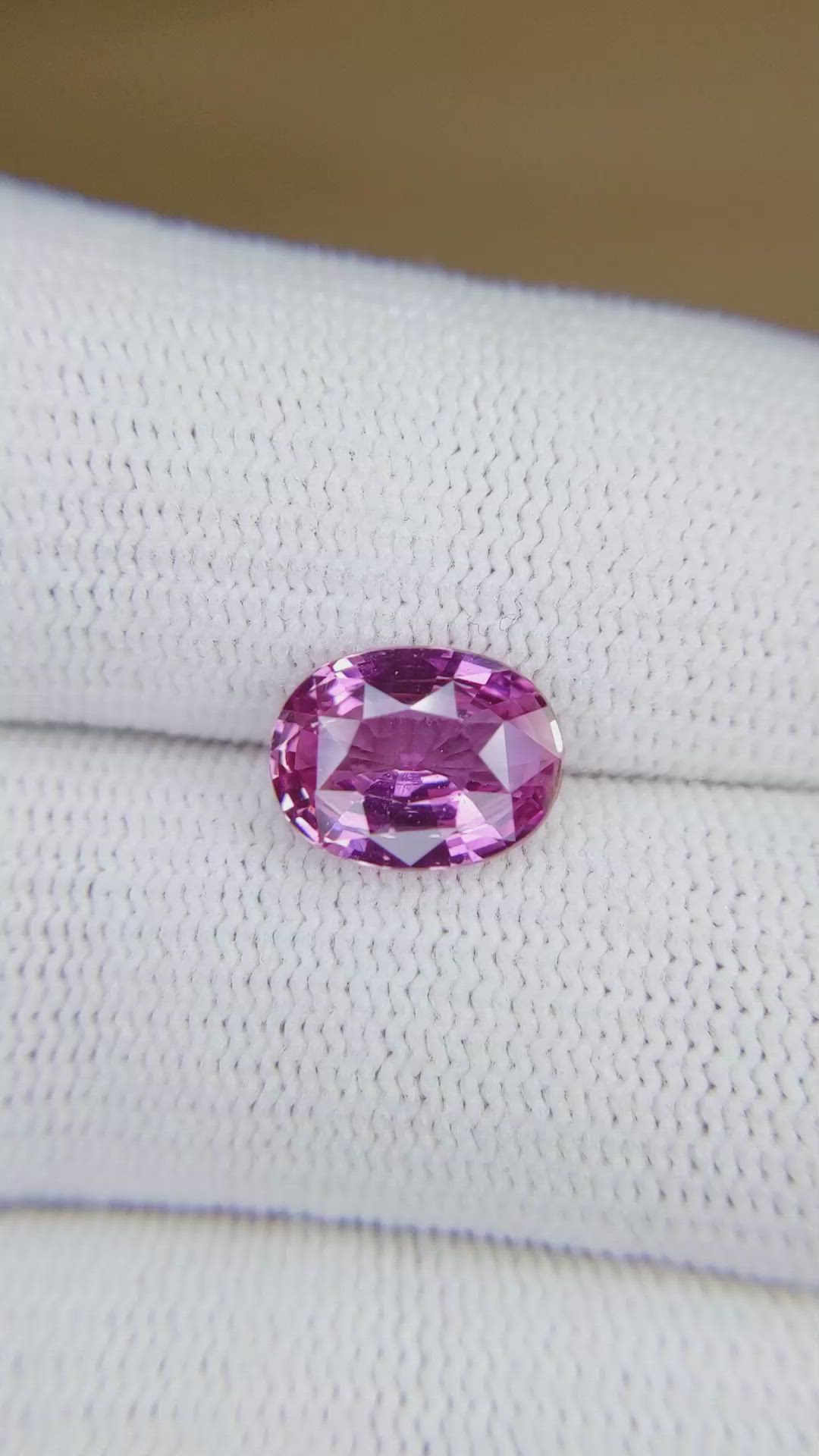 3.02 Ct. Purplish Pink Sapphire from Ceylon (Sri Lanka) Size Video