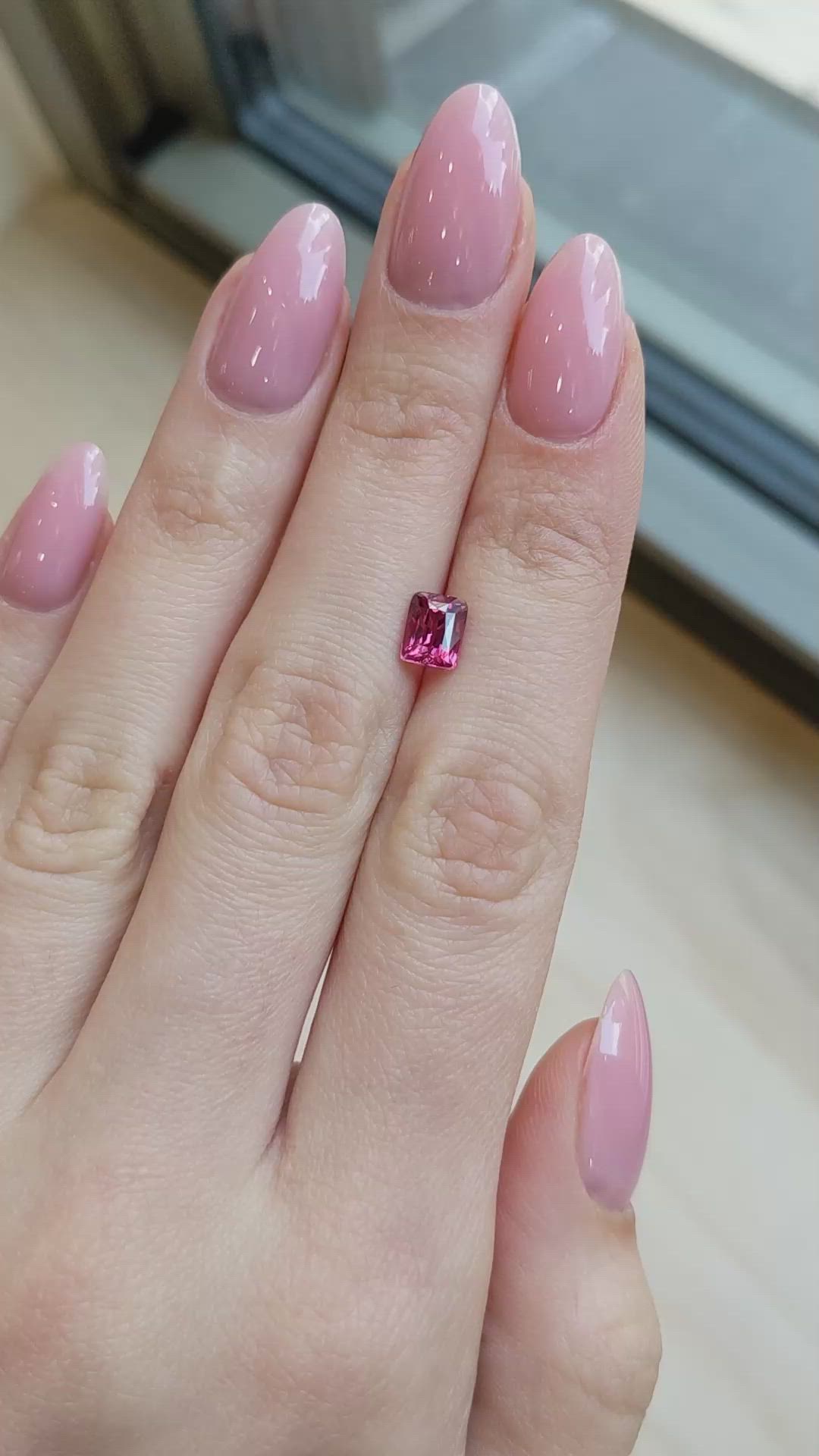 1.58 Ct. Padparadscha Sapphire from Ceylon (Sri Lanka) Size Video