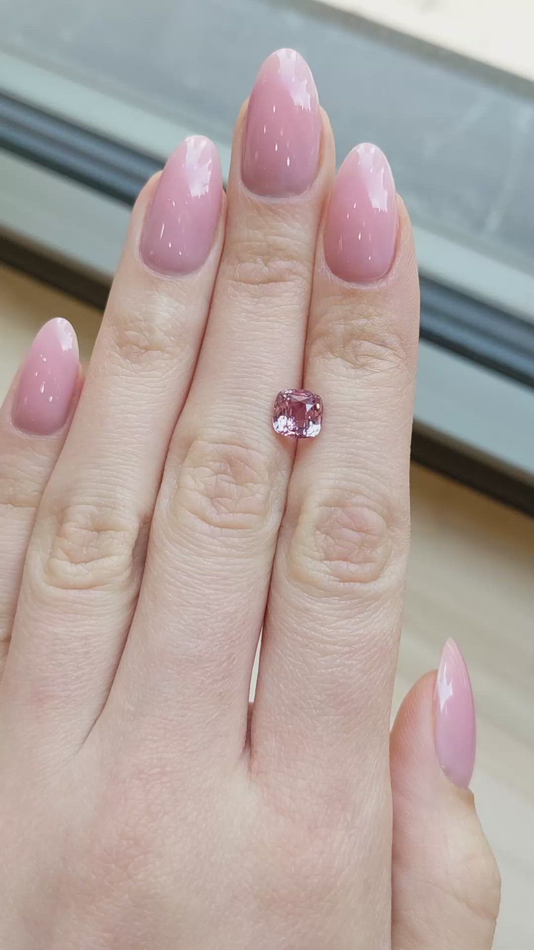 2.15 Ct. Padparadscha Sapphire from Ceylon (Sri Lanka) Size Video