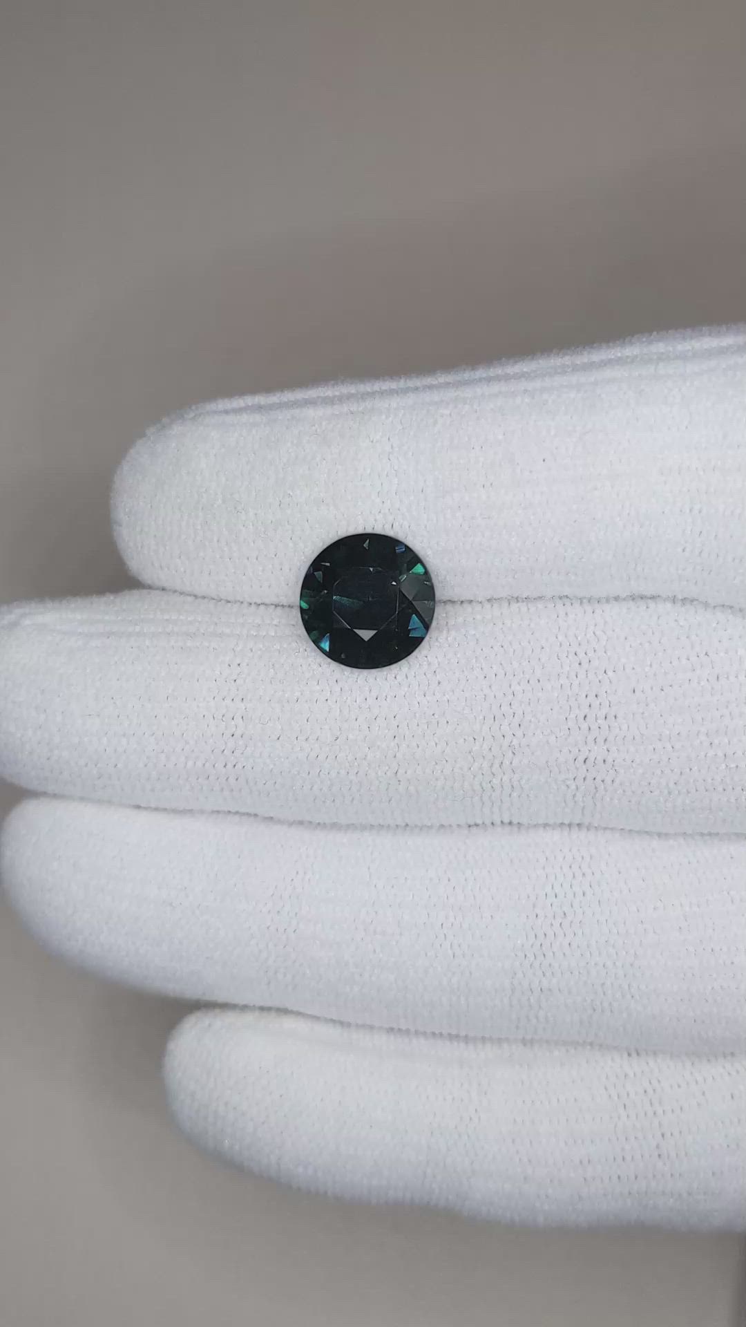 4.23 Ct. Greenish Blue Sapphire from Ceylon (Sri Lanka) Size Video