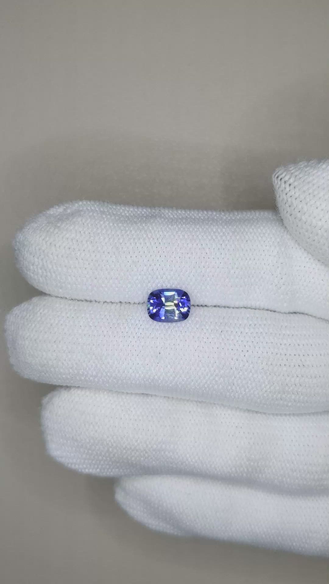1.25 Ct. Bi Color / Parti Sapphire from Ceylon (Sri Lanka) Size Video