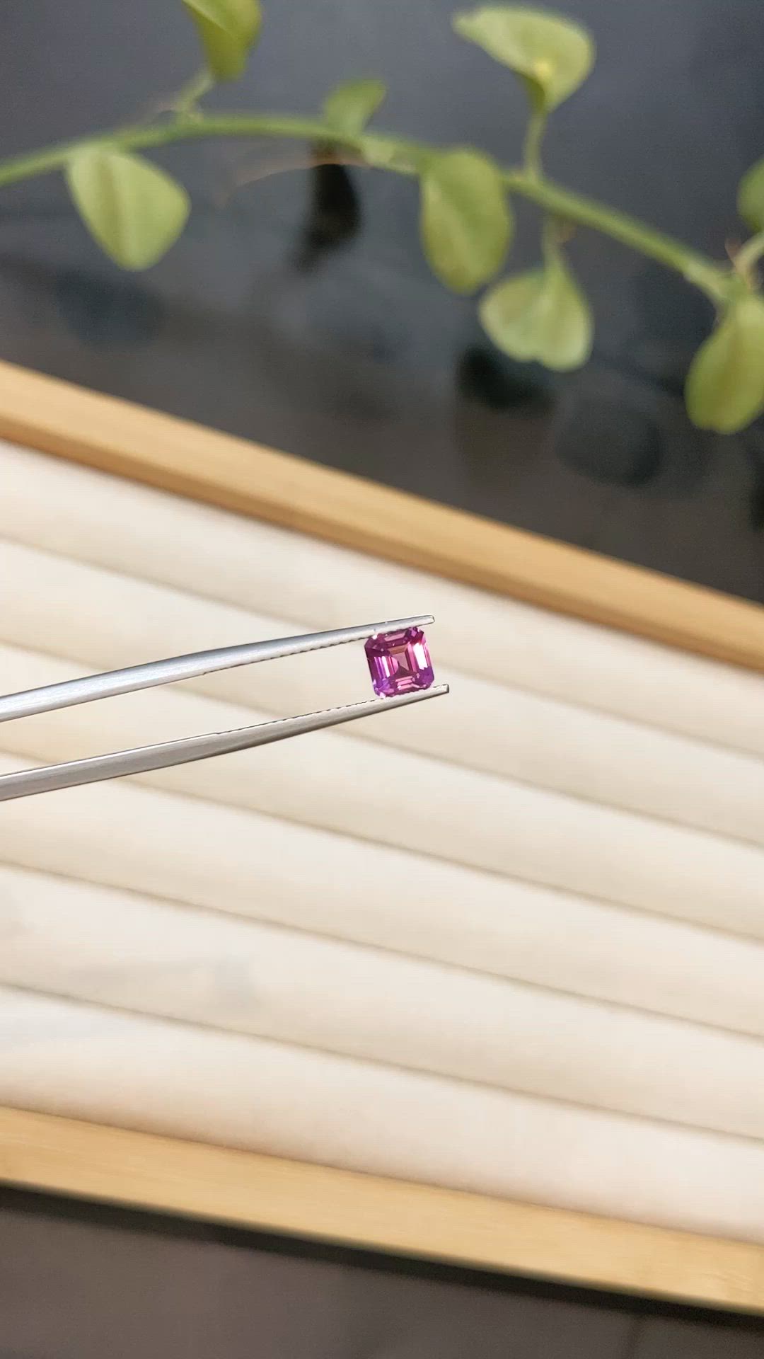 1.02 Ct. Pinkish Purple Sapphire from Ceylon (Sri Lanka) Size Video