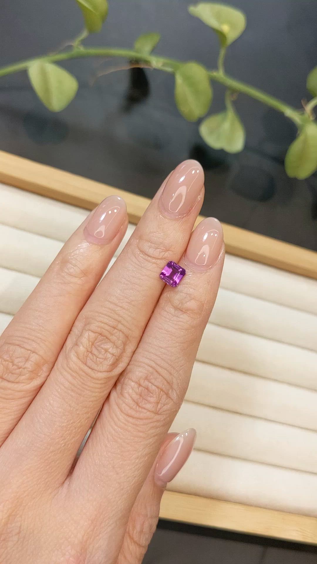 1.02 Ct. Pinkish Purple Sapphire from Ceylon (Sri Lanka) Size Video