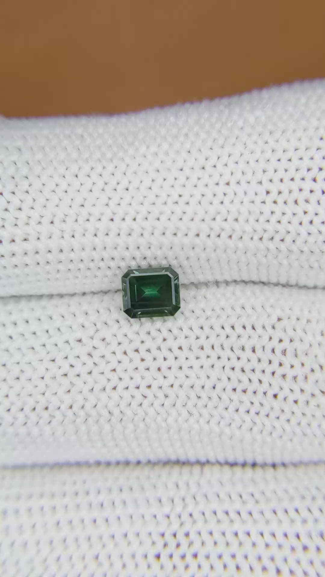 0.80 Ct. Green Sapphire from Ceylon (Sri Lanka) Size Video