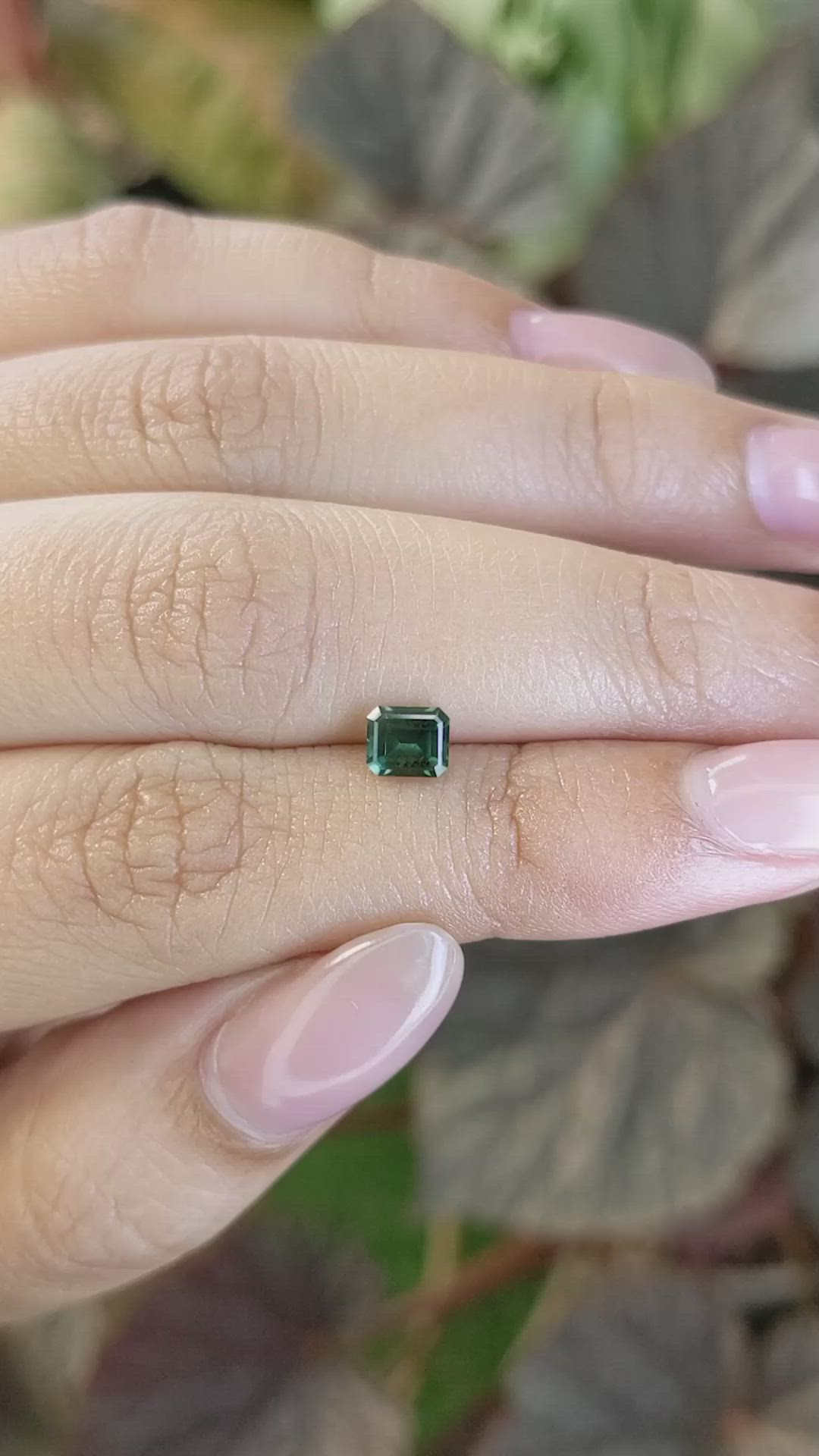 0.80 Ct. Green Sapphire from Ceylon (Sri Lanka) Size Video