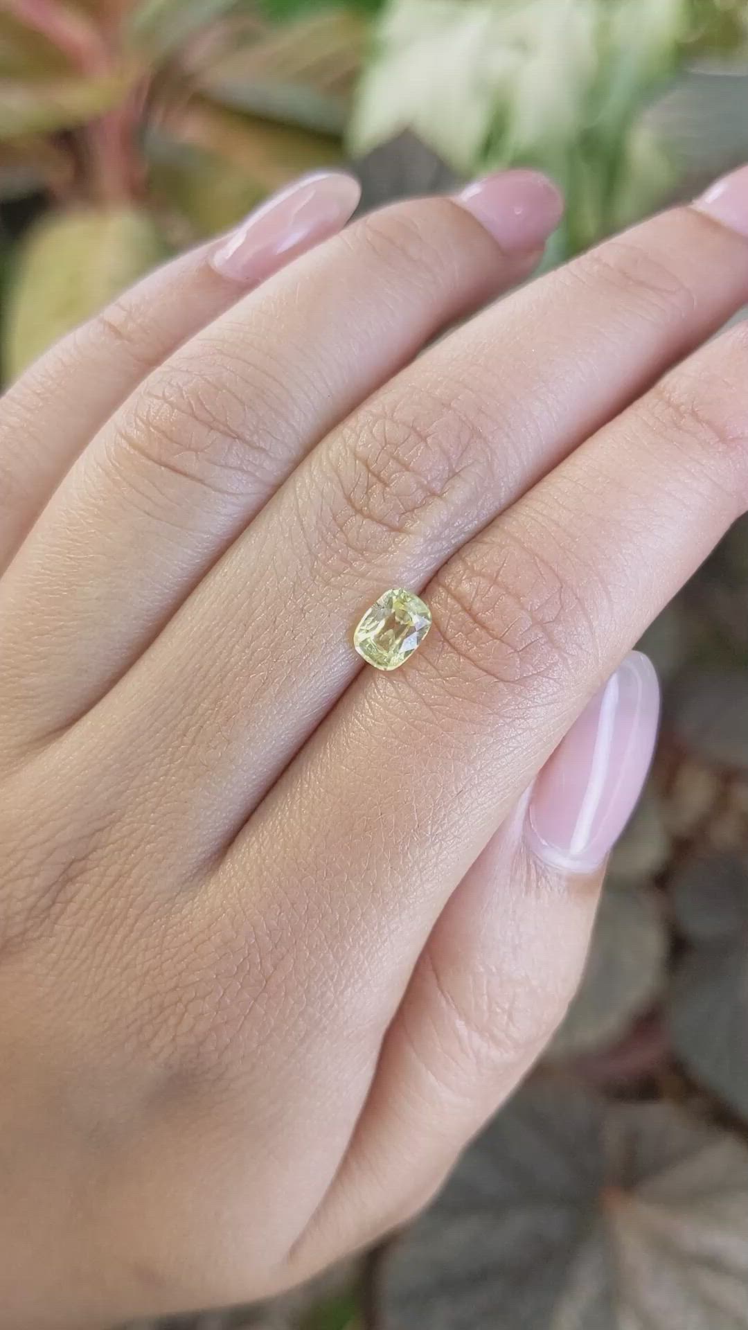 1.15 Ct. Yellow Sapphire from Ceylon (Sri Lanka) Size Video
