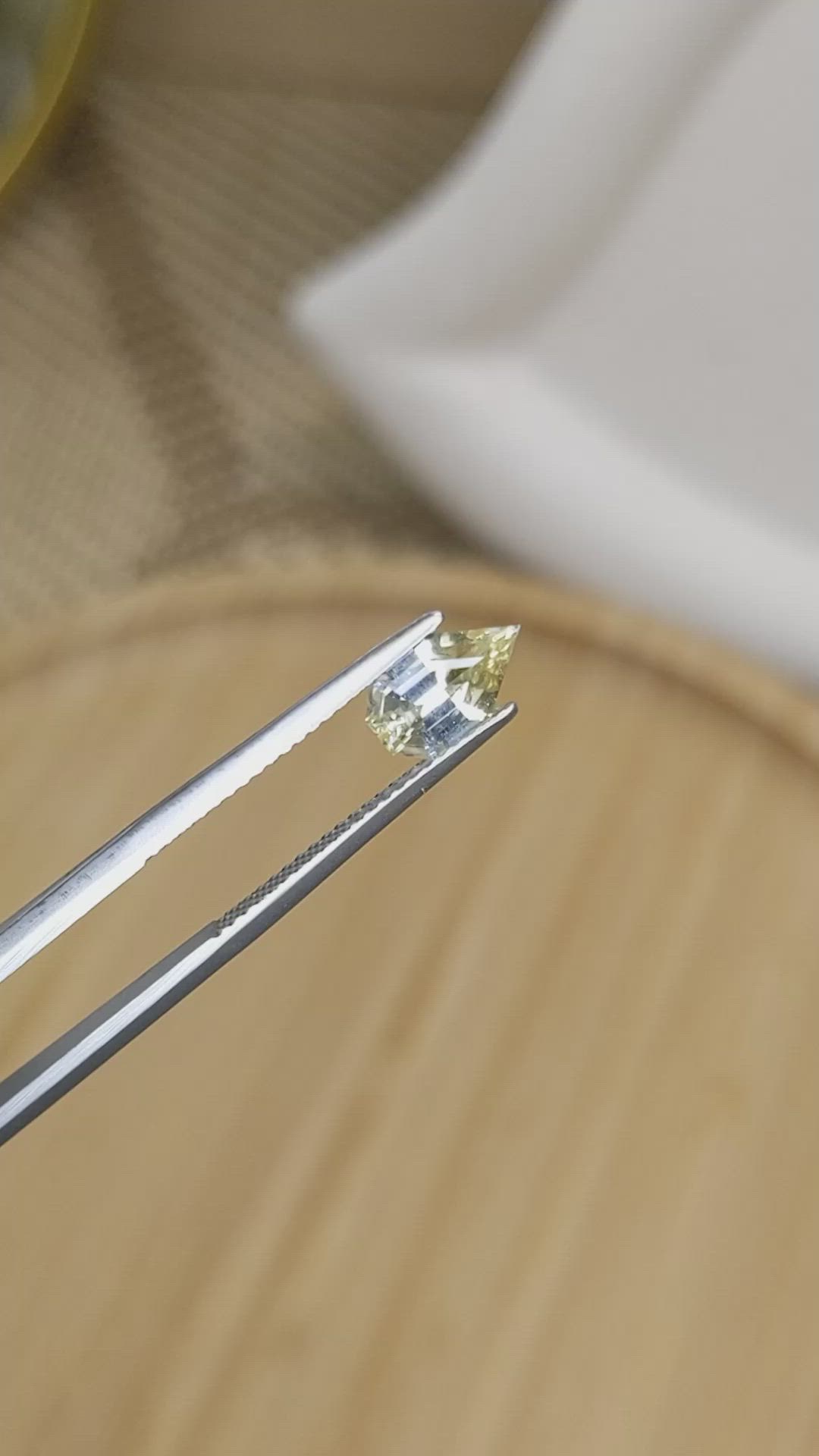 1.22 Ct. Yellow Sapphire from Ceylon (Sri Lanka) Size Video