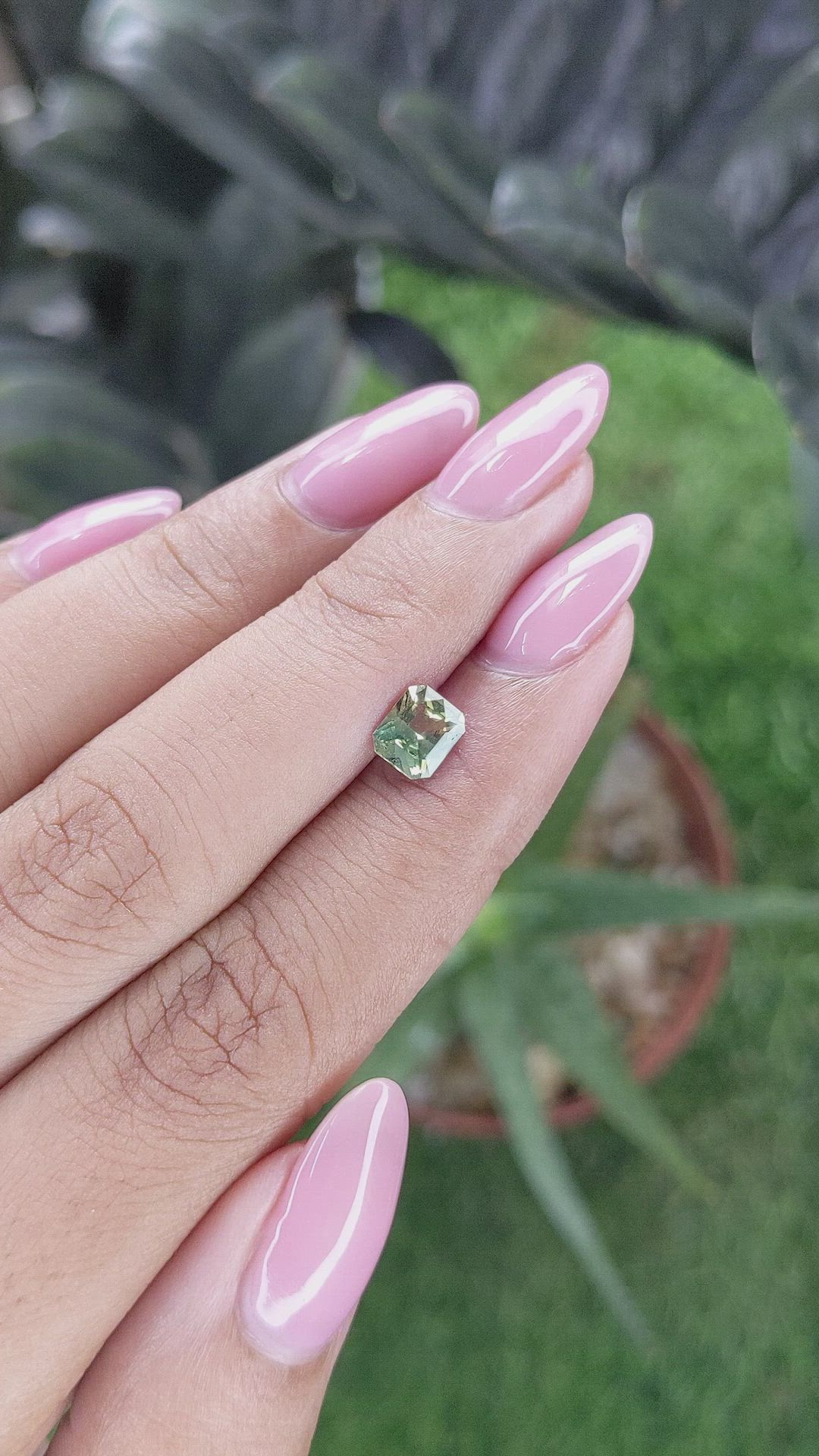 1.00 Ct. Yellowish Green Sapphire from Madagascar Size Video