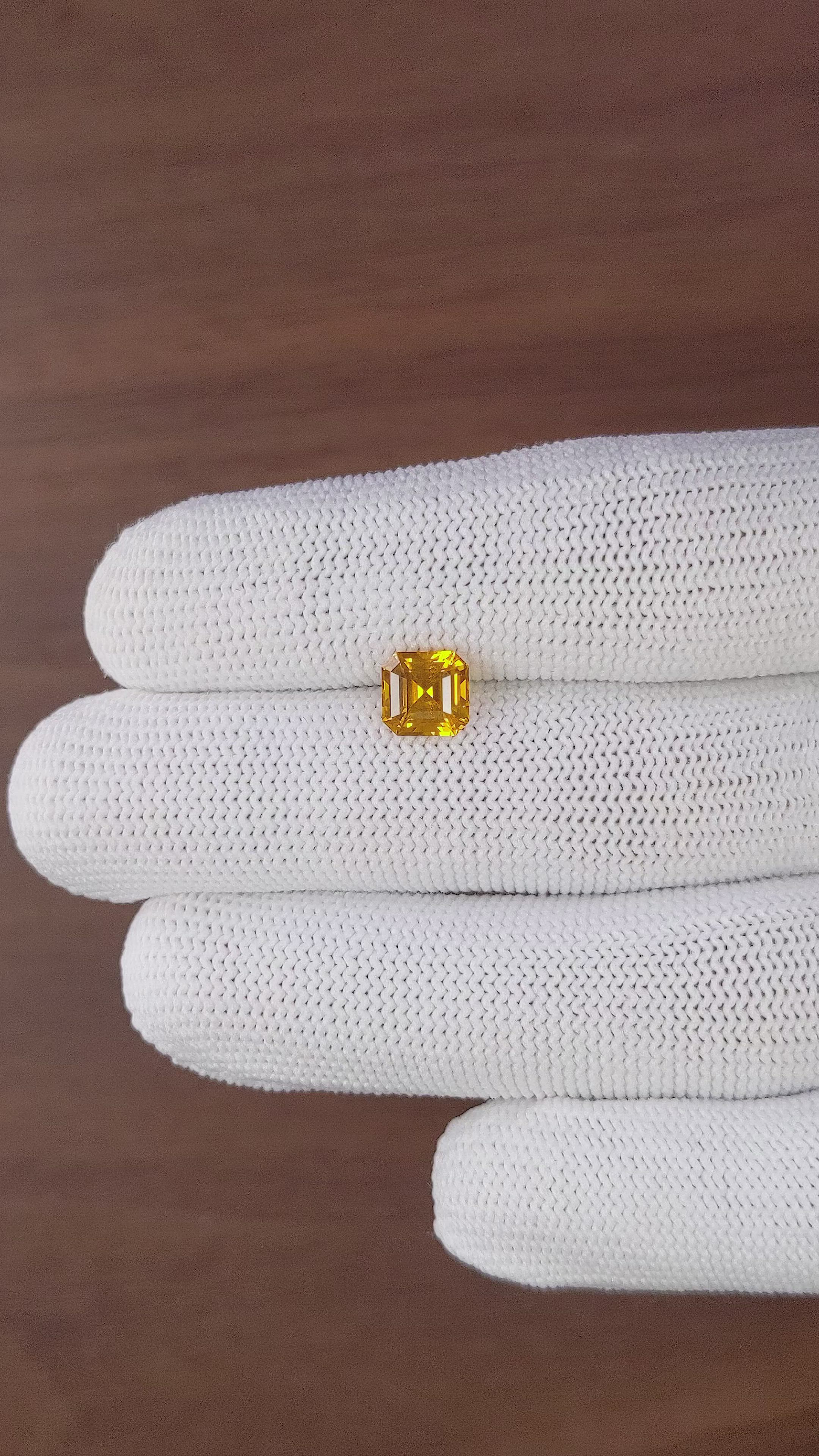 2.06 Ct. Yellowish Orange Sapphire from Ceylon (Sri Lanka) Size Video