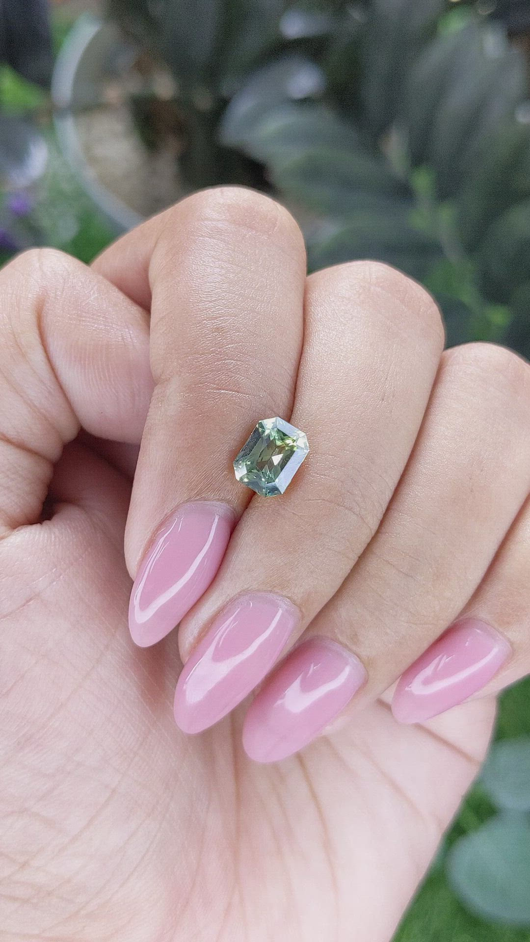 1.69 Ct. Yellowish Green Sapphire from Ceylon (Sri Lanka) Size Video
