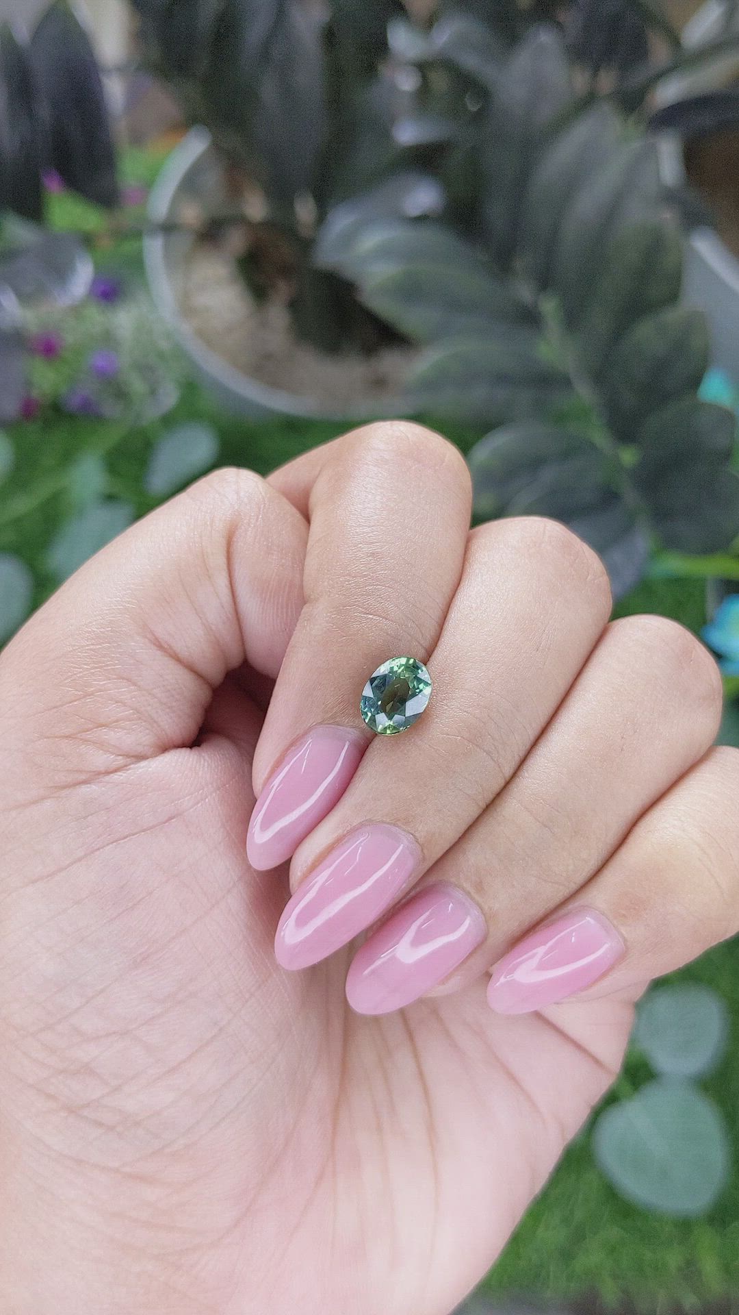 2.02 Ct. Green Sapphire from Ceylon (Sri Lanka) Size Video