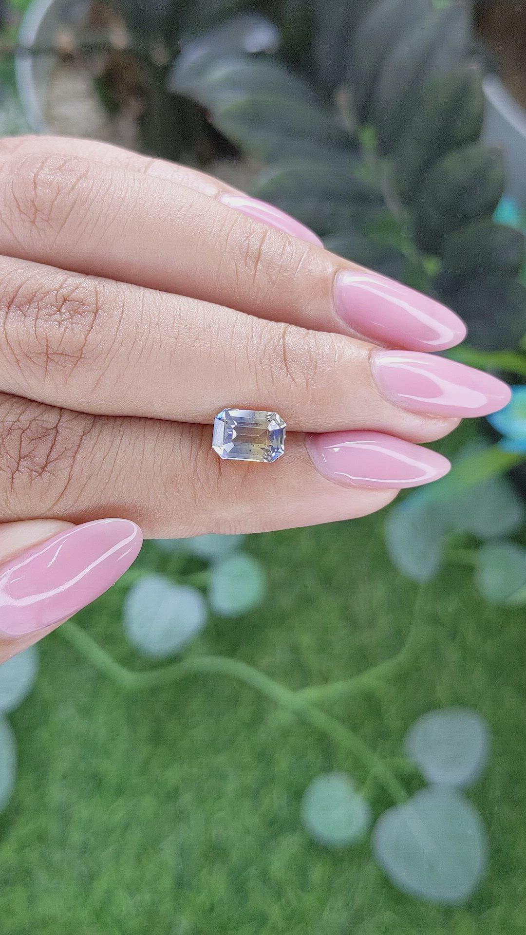 2.08 Ct. Bi Color / Parti Sapphire from Ceylon (Sri Lanka) Size Video