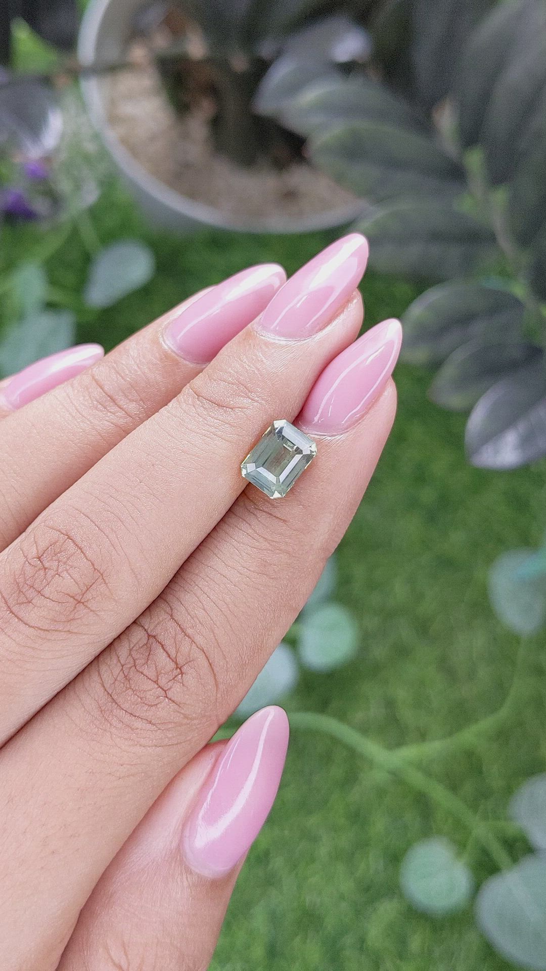 2.12 Ct. Green Sapphire from Ceylon (Sri Lanka) Size Video